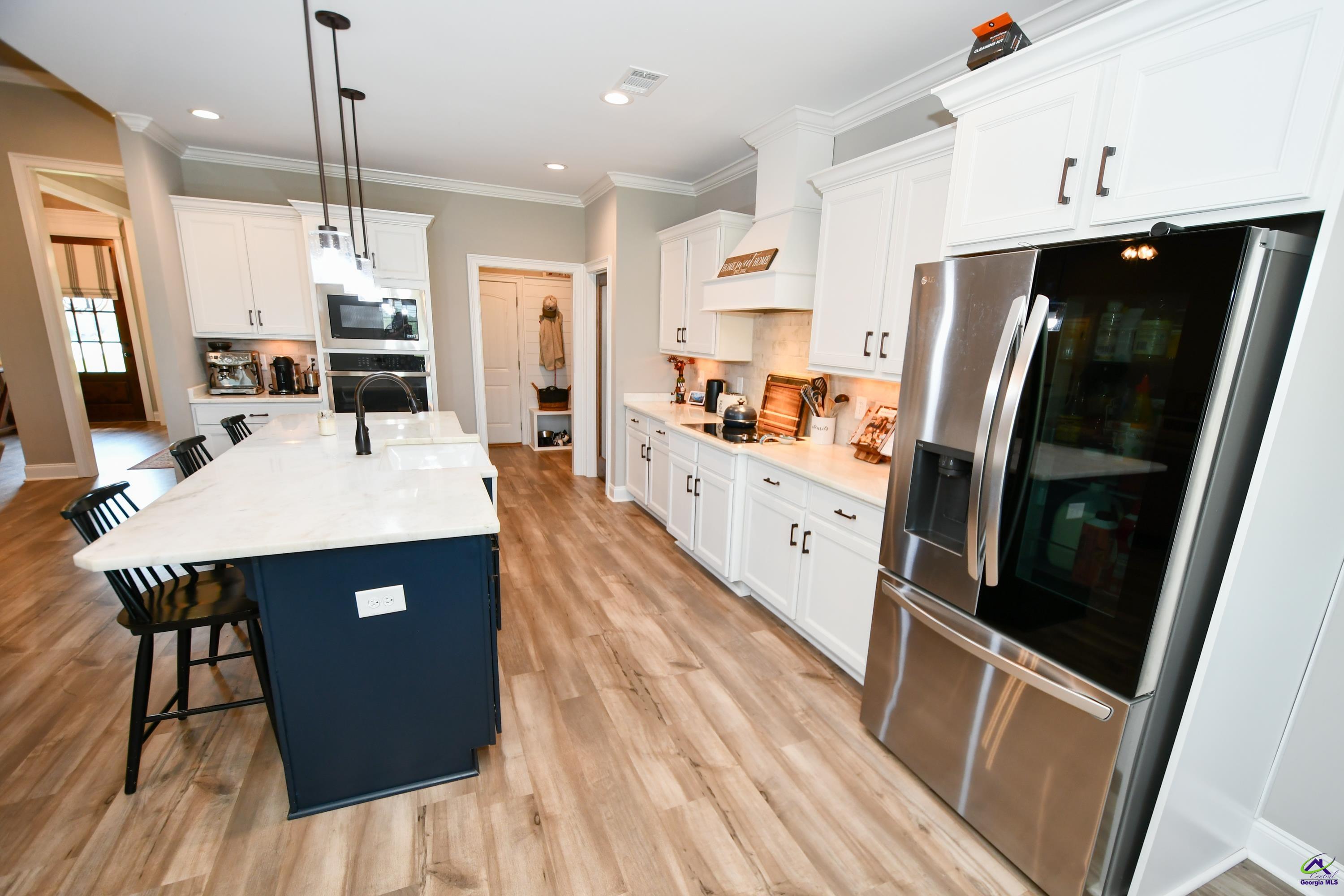 412 Stonegate Trail