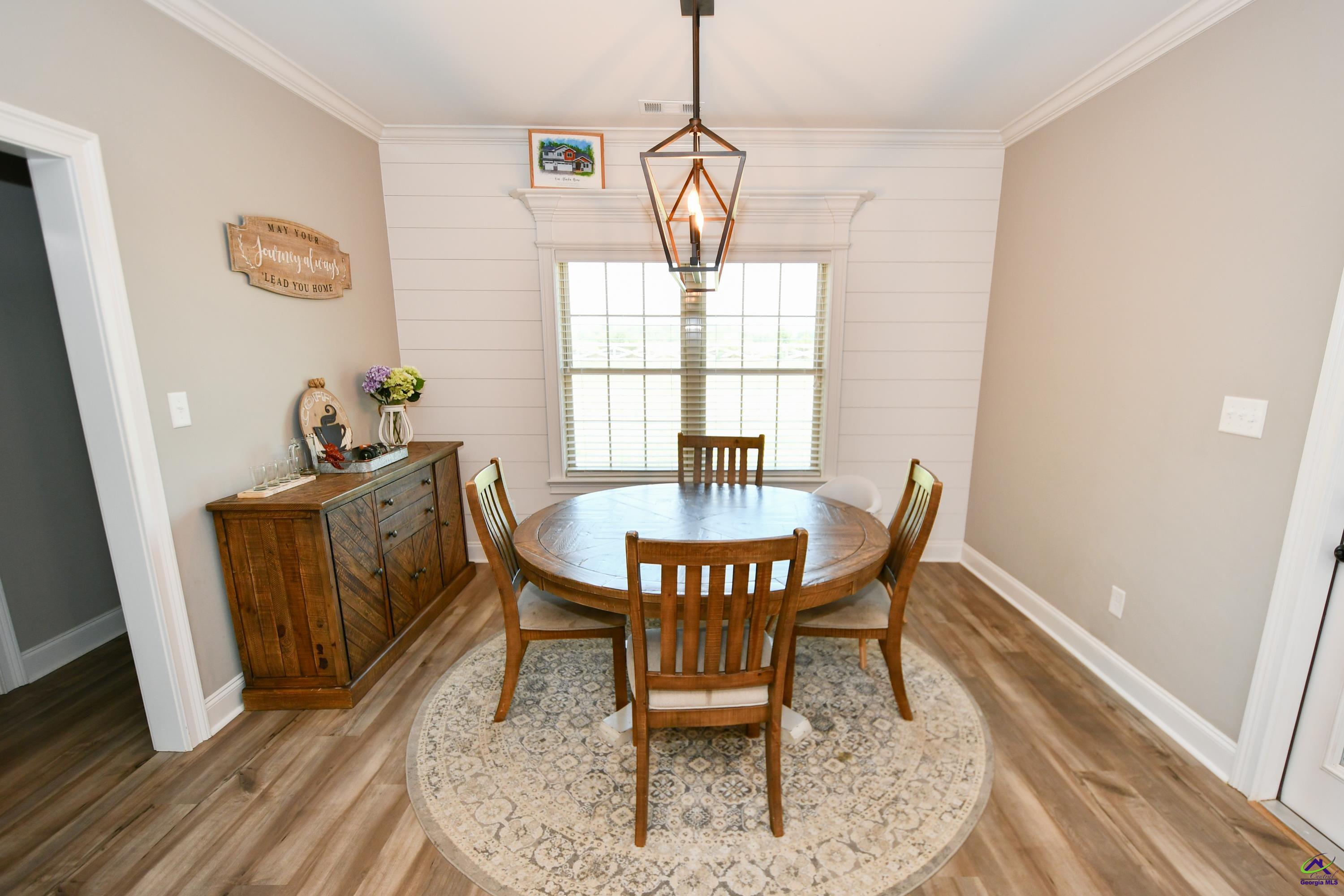 412 Stonegate Trail