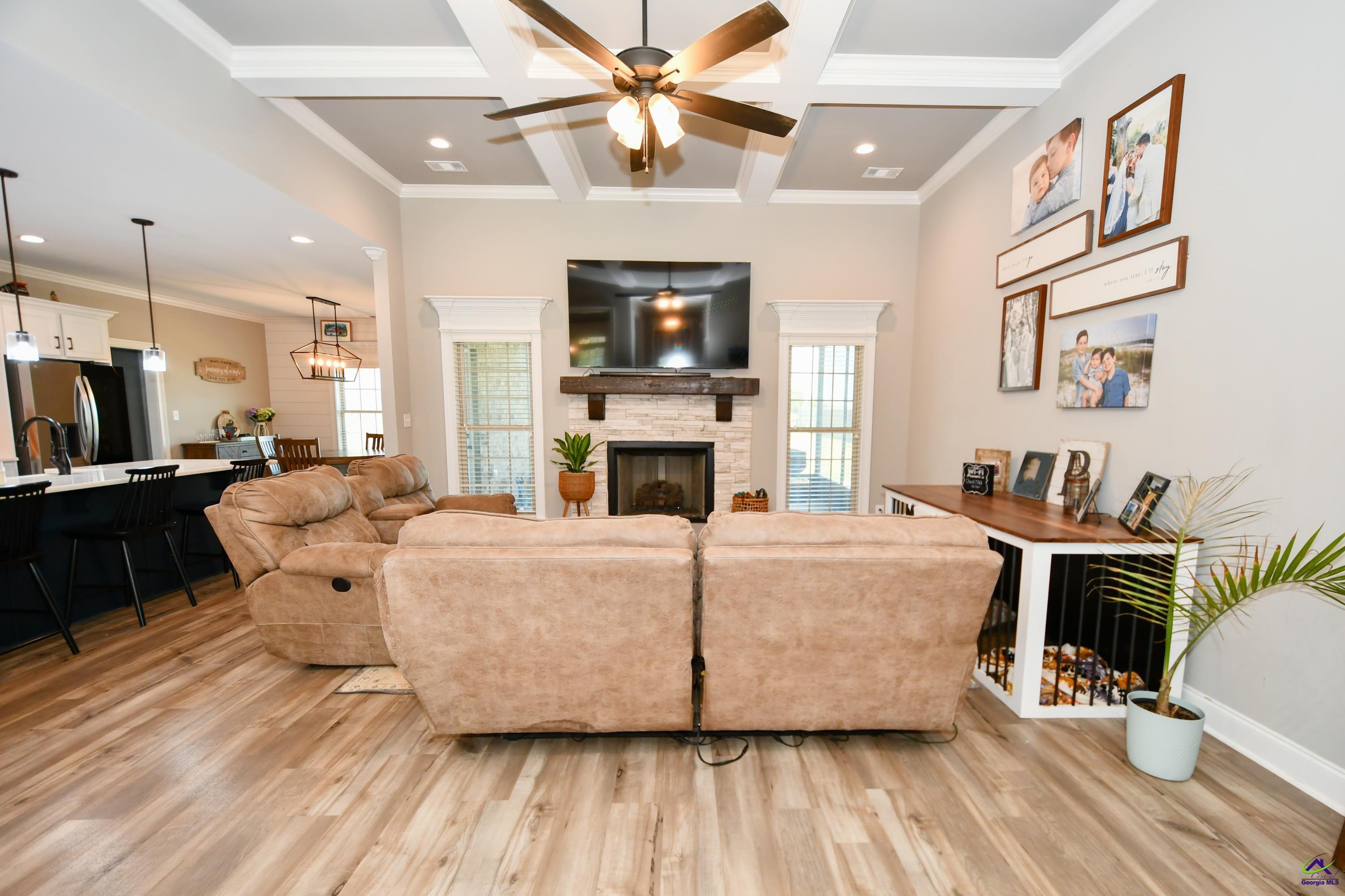 412 Stonegate Trail