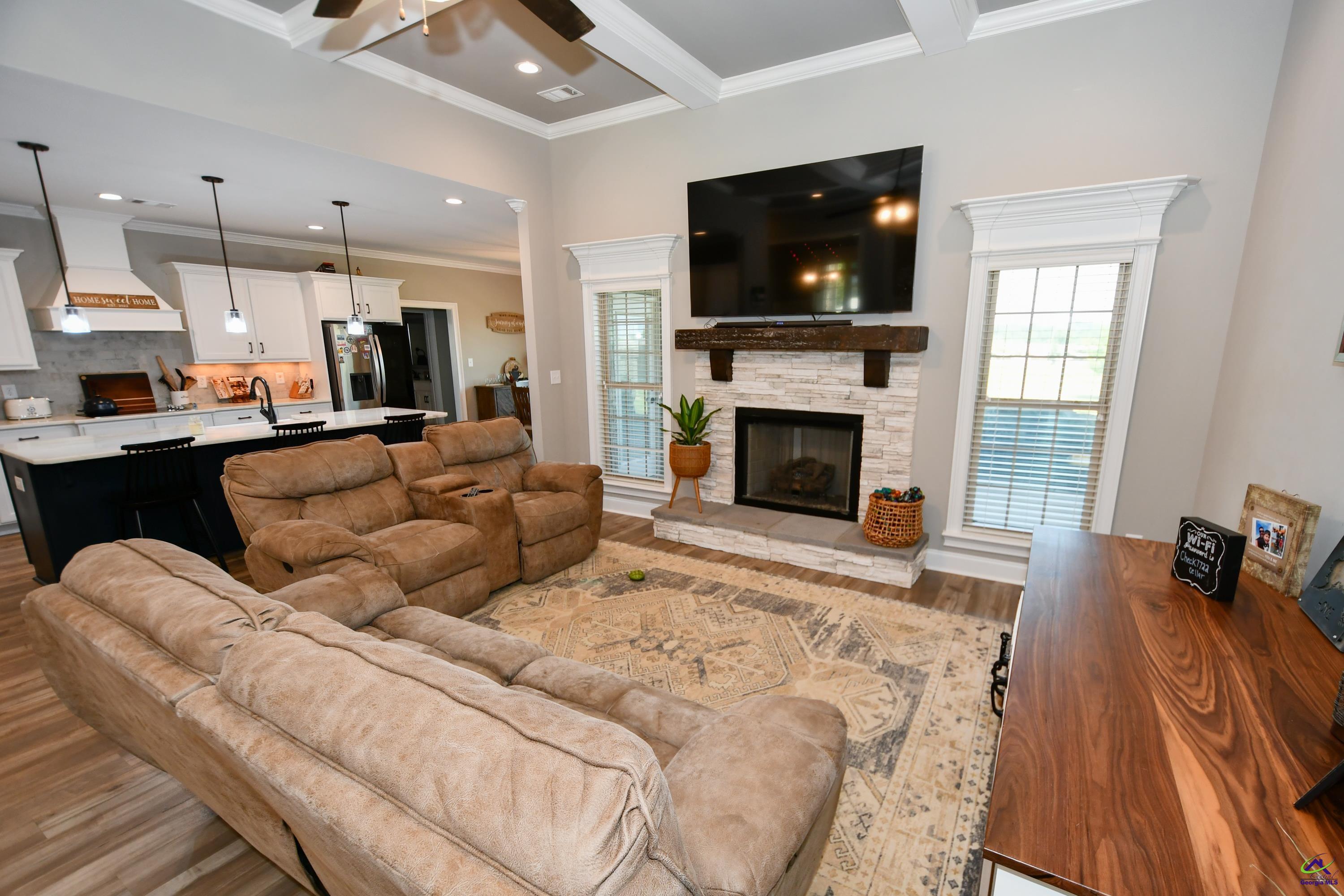 412 Stonegate Trail