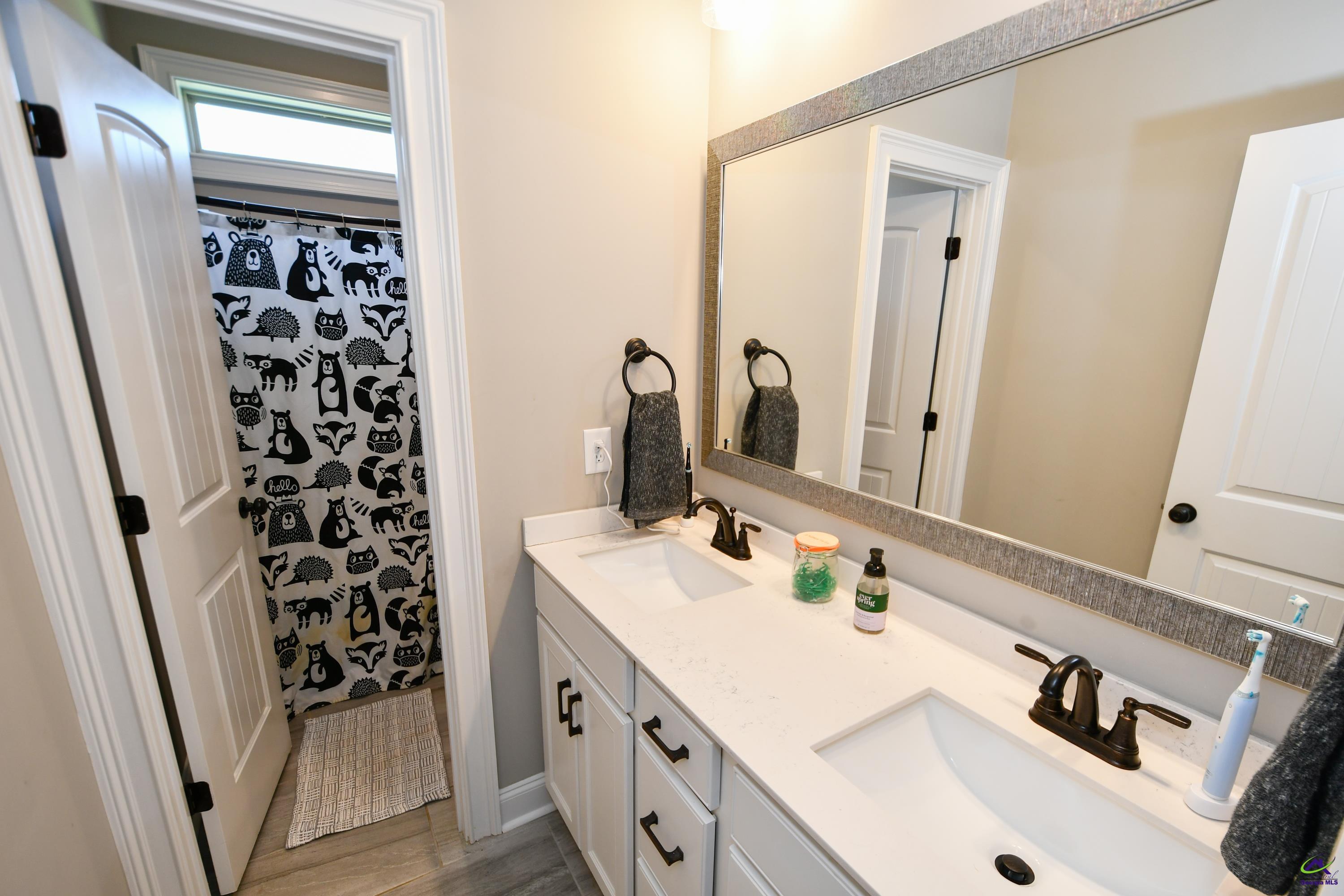 412 Stonegate Trail