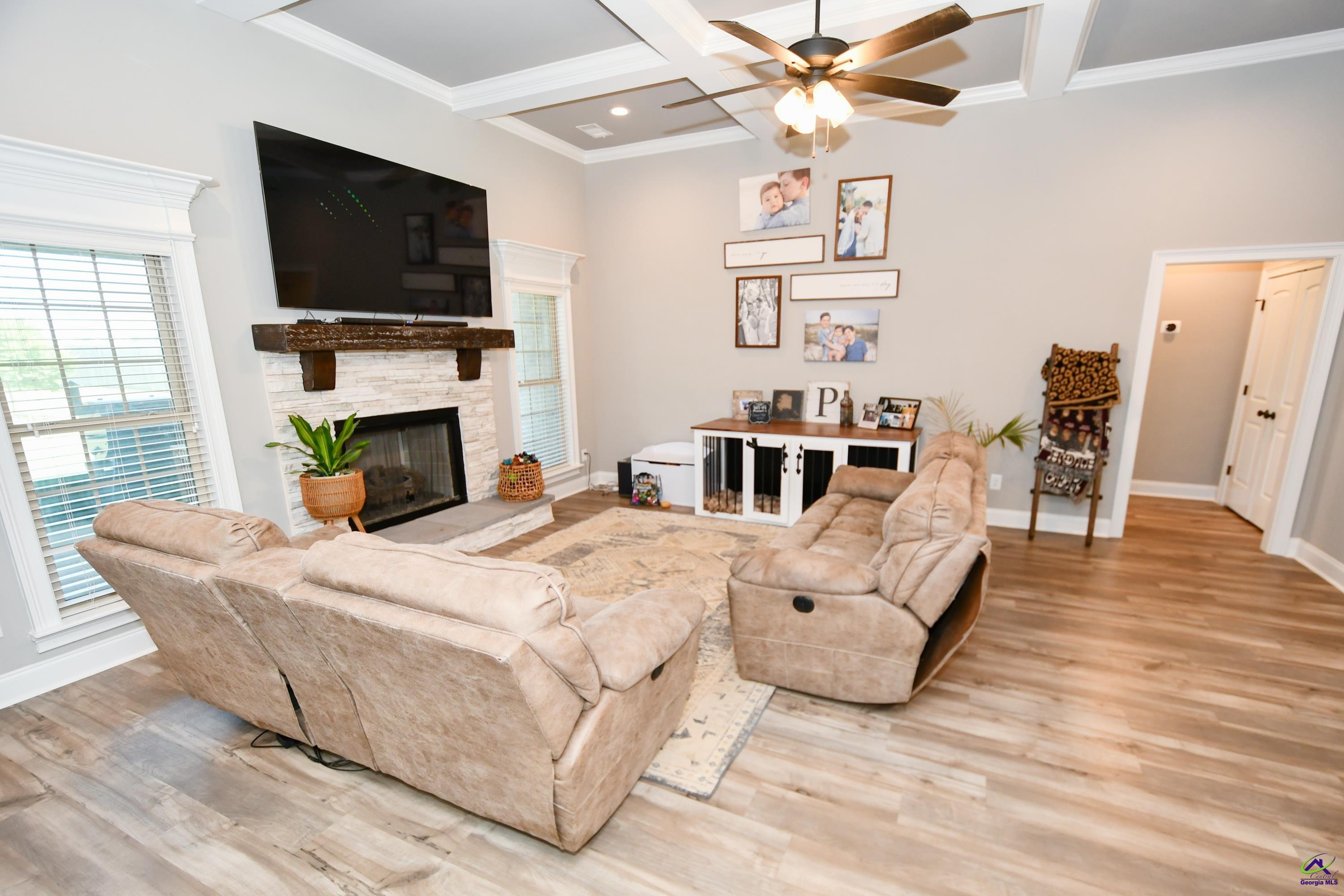 412 Stonegate Trail