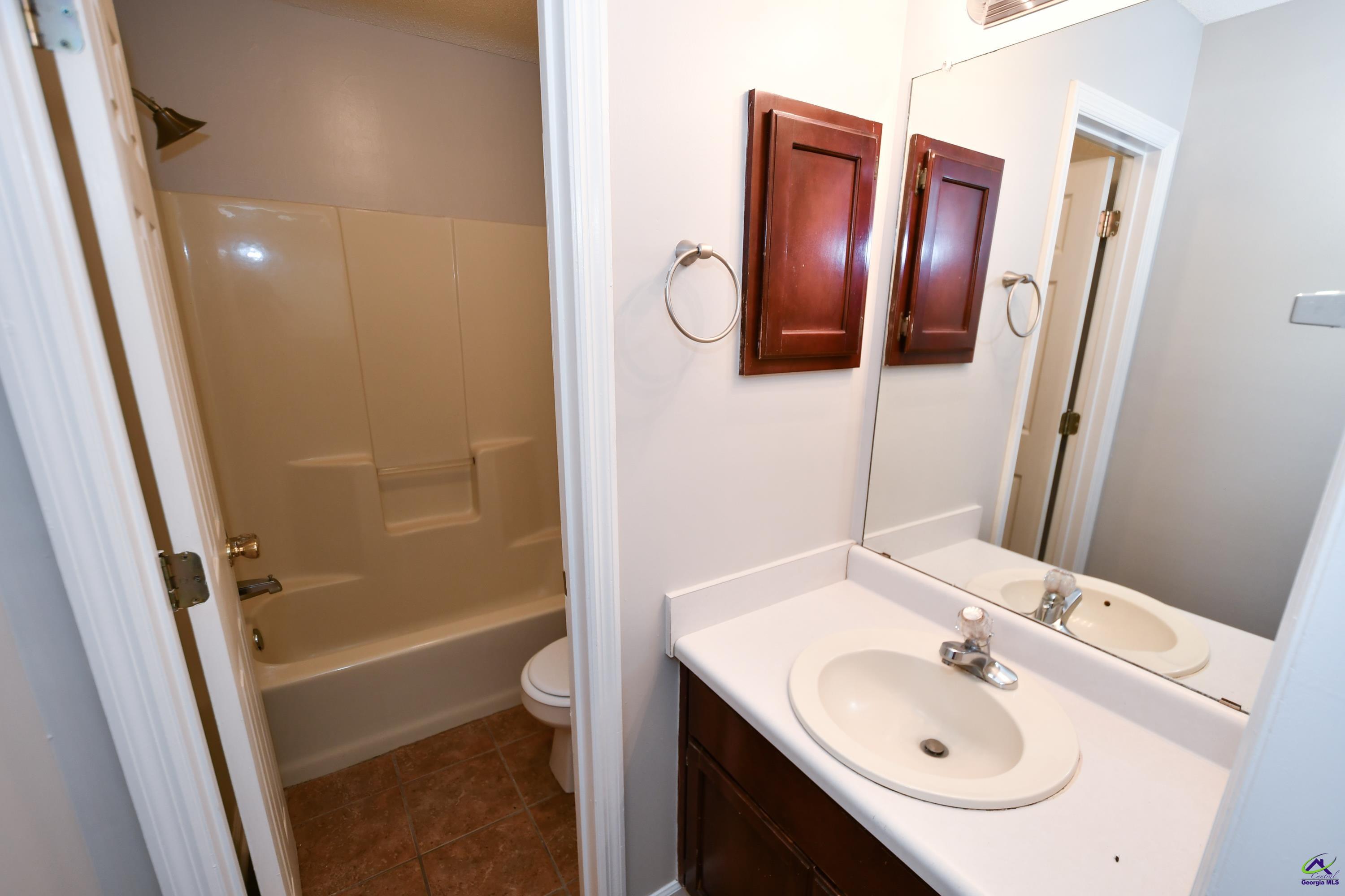295 Johnson Rd