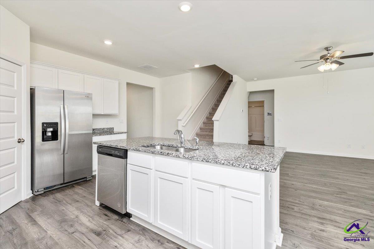 111 Farmers Way