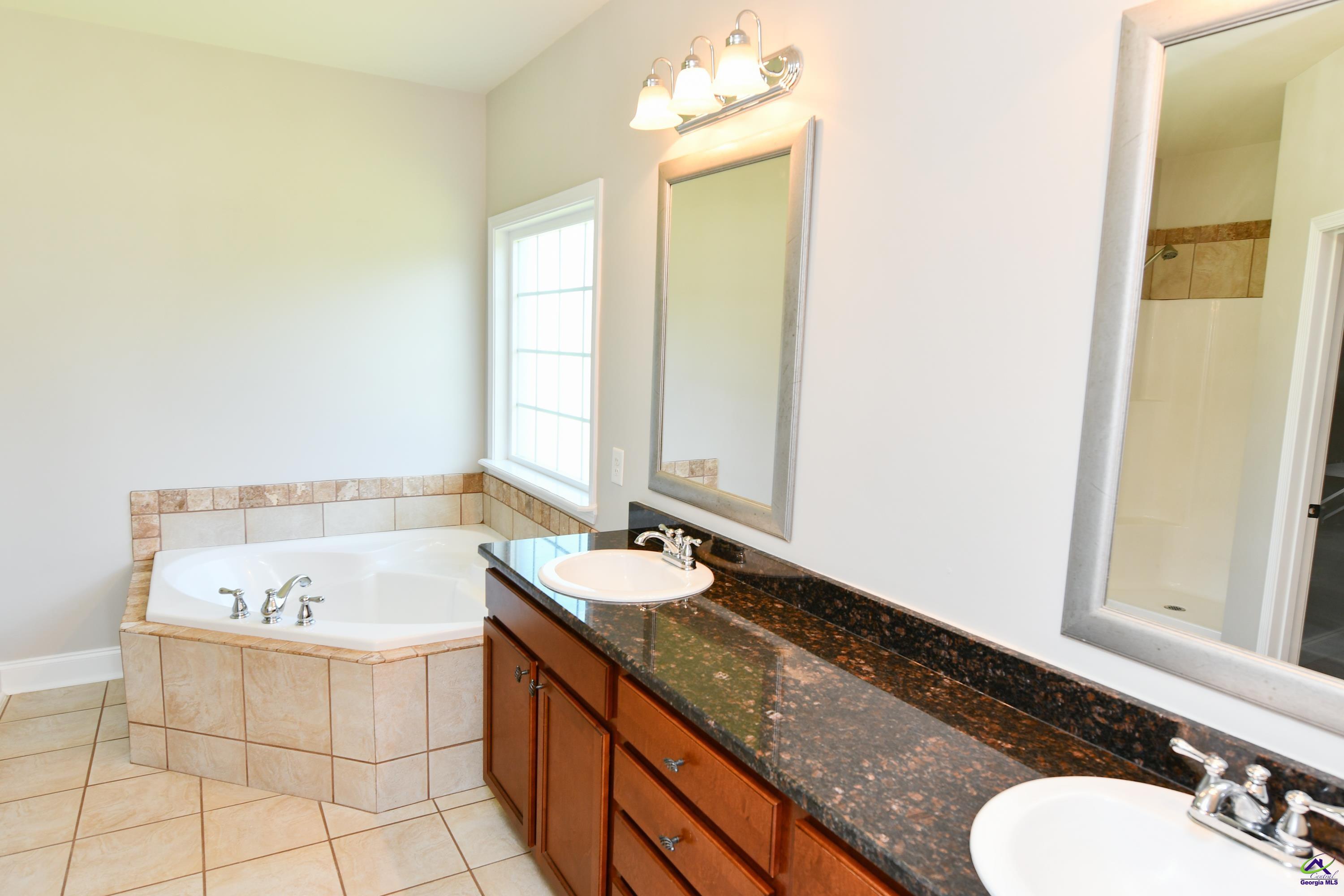 405 Green Island Rd