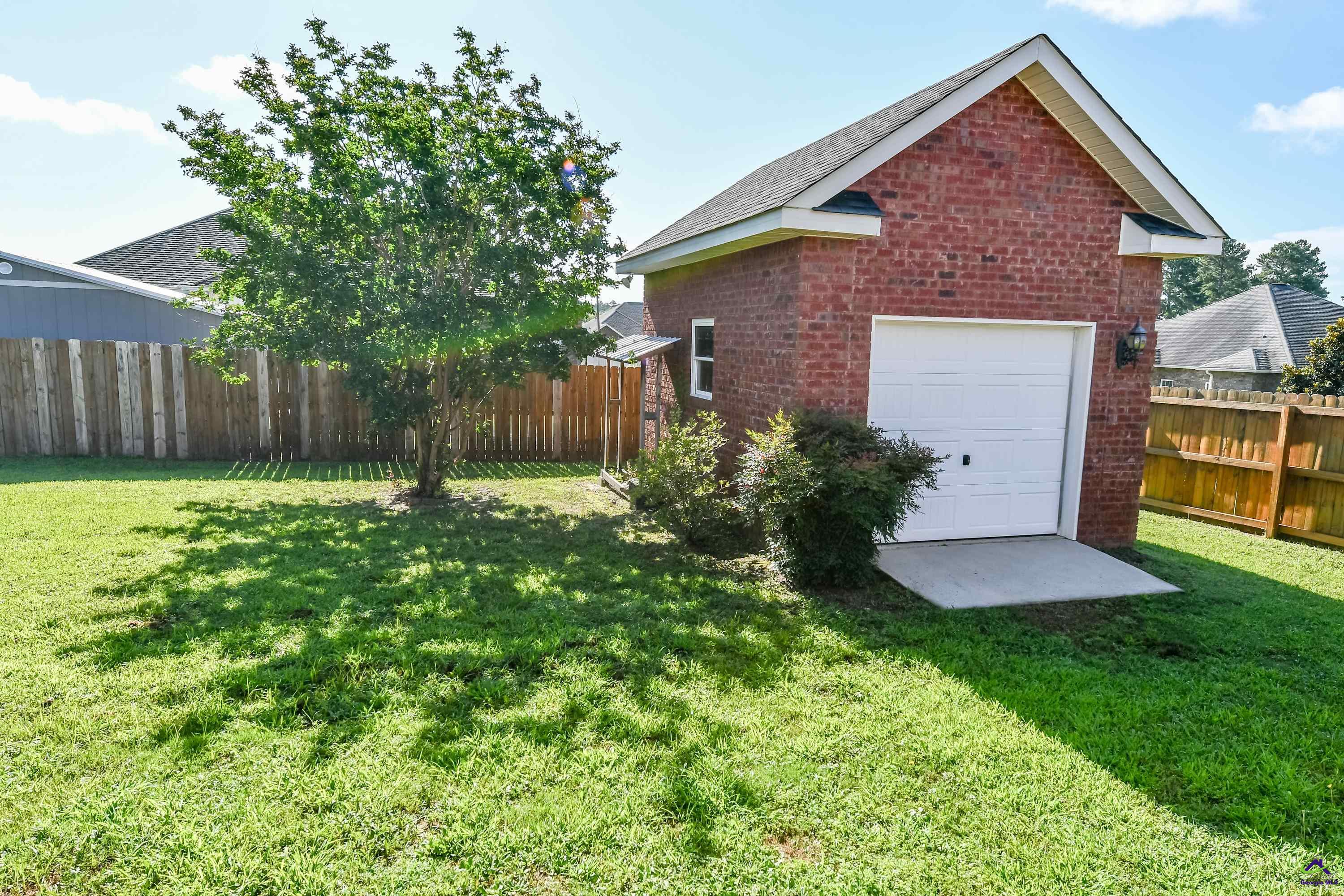 405 Green Island Rd