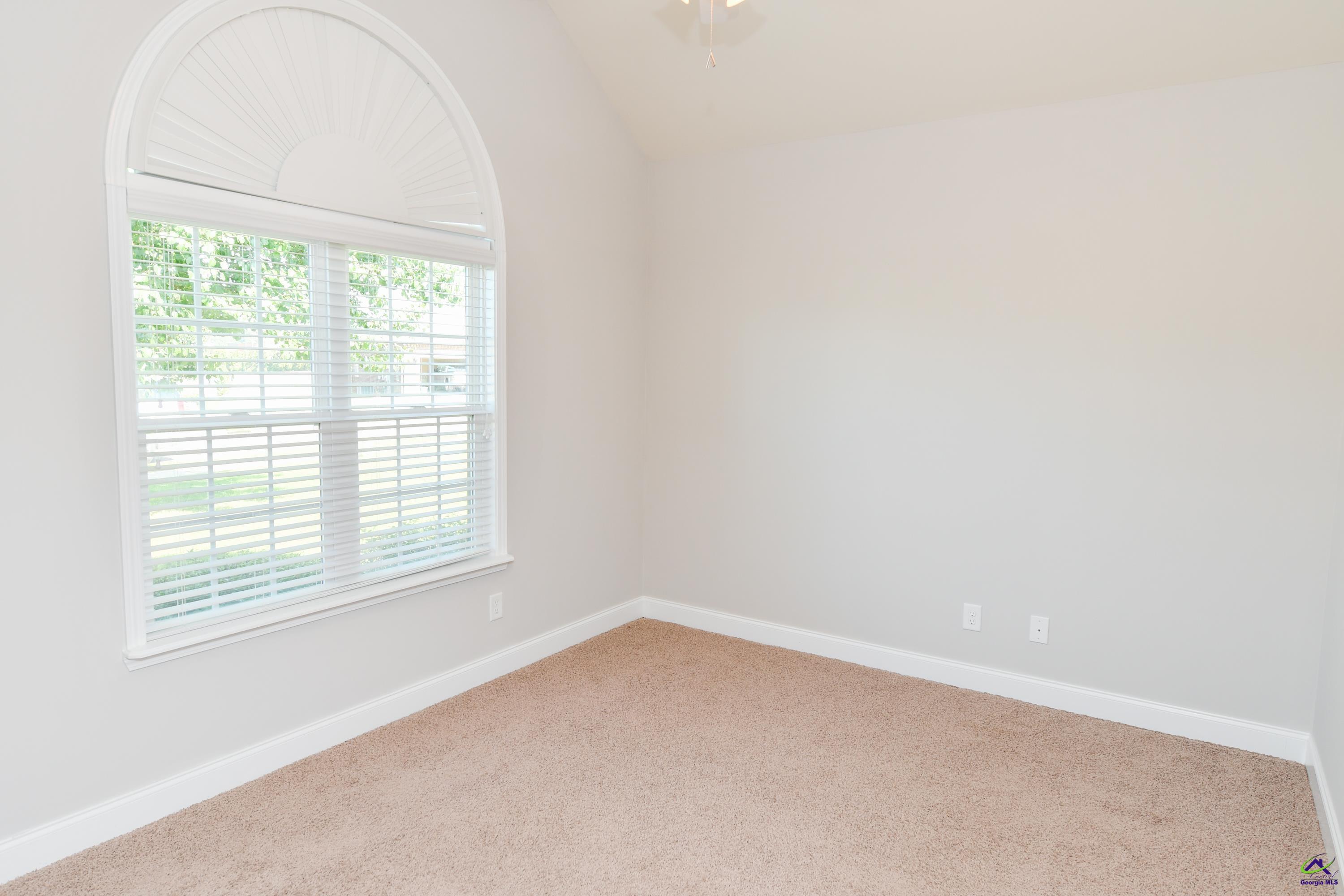 405 Green Island Rd