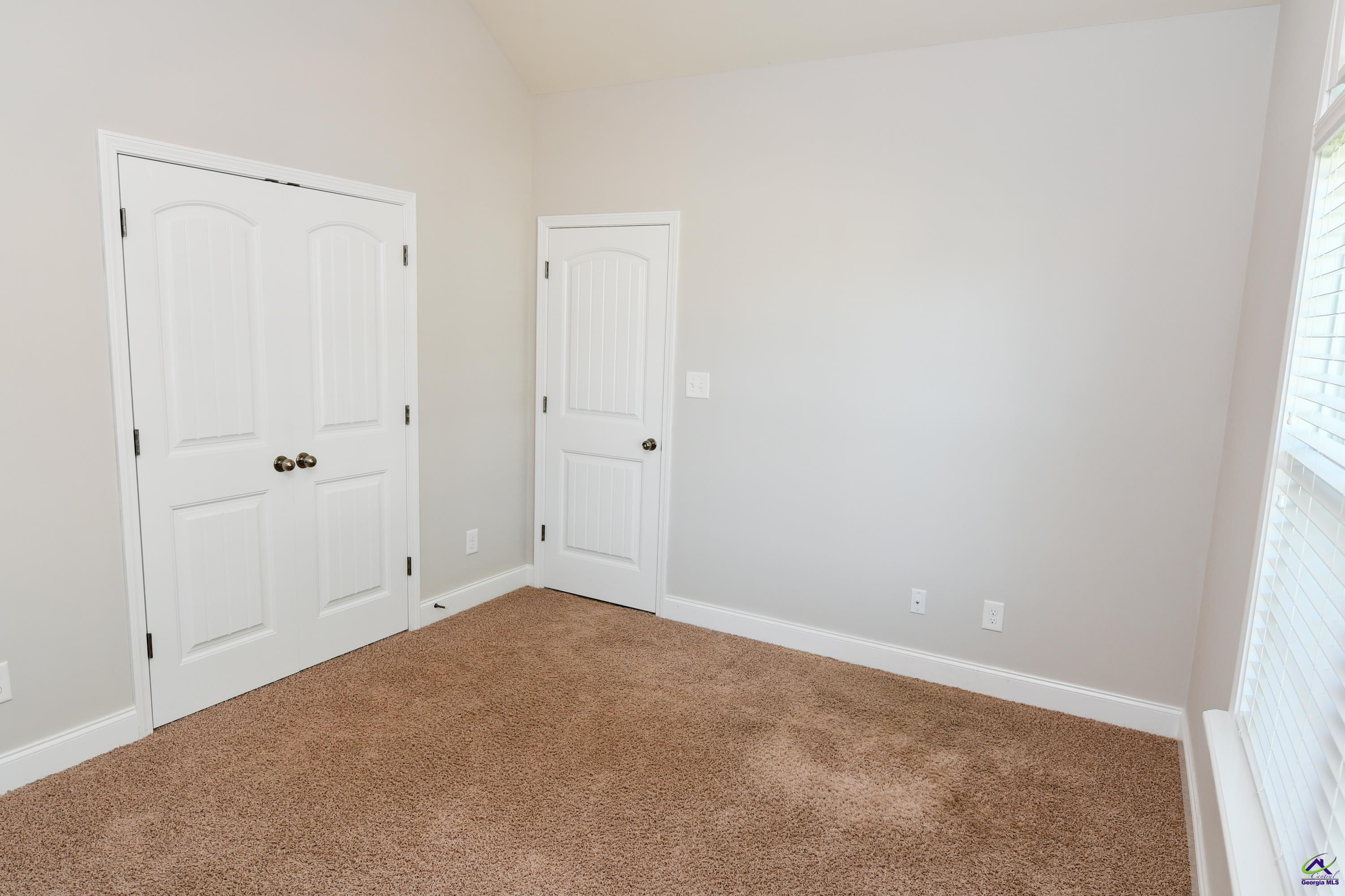 405 Green Island Rd