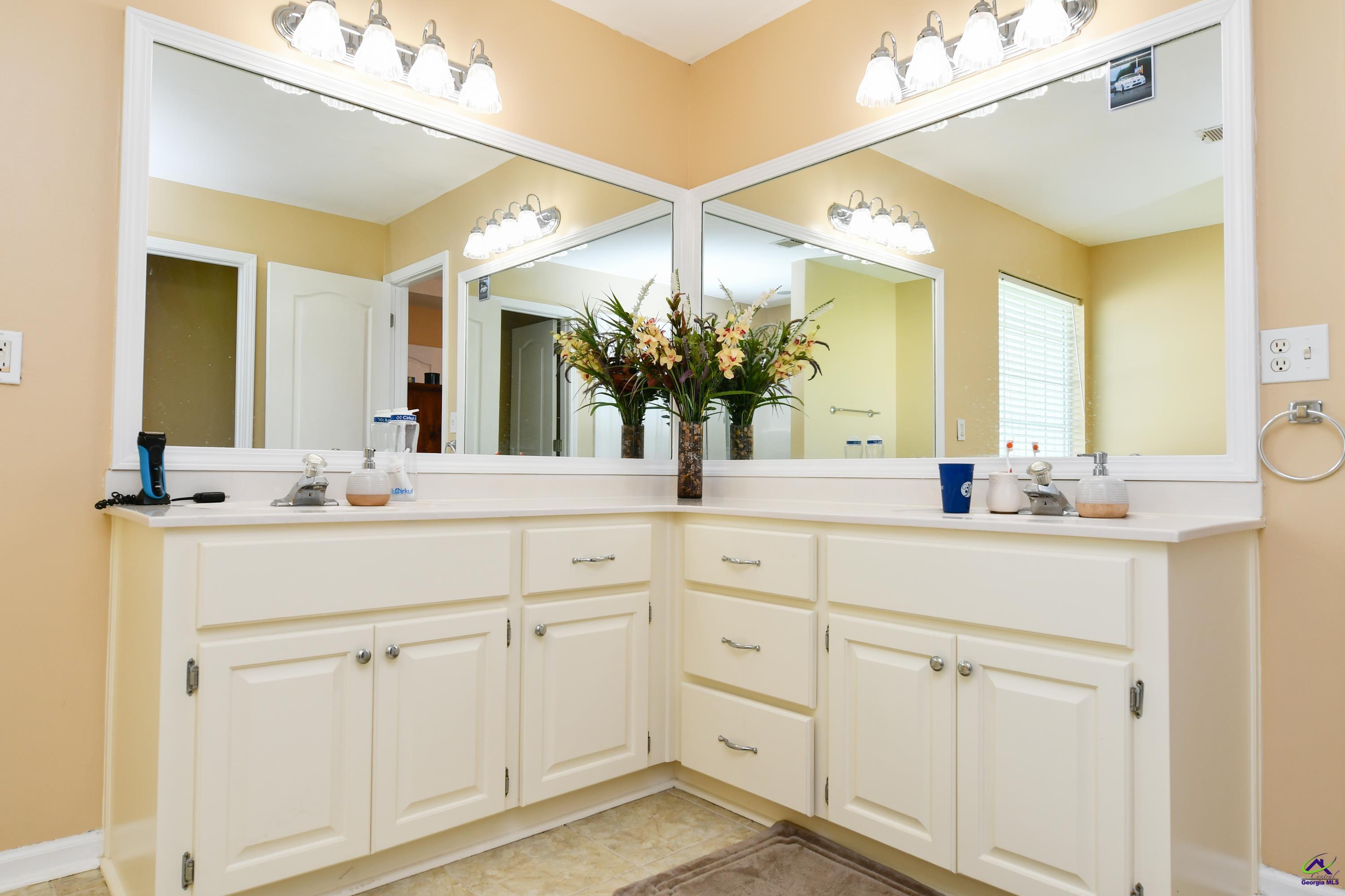 102 Mallard Pointe