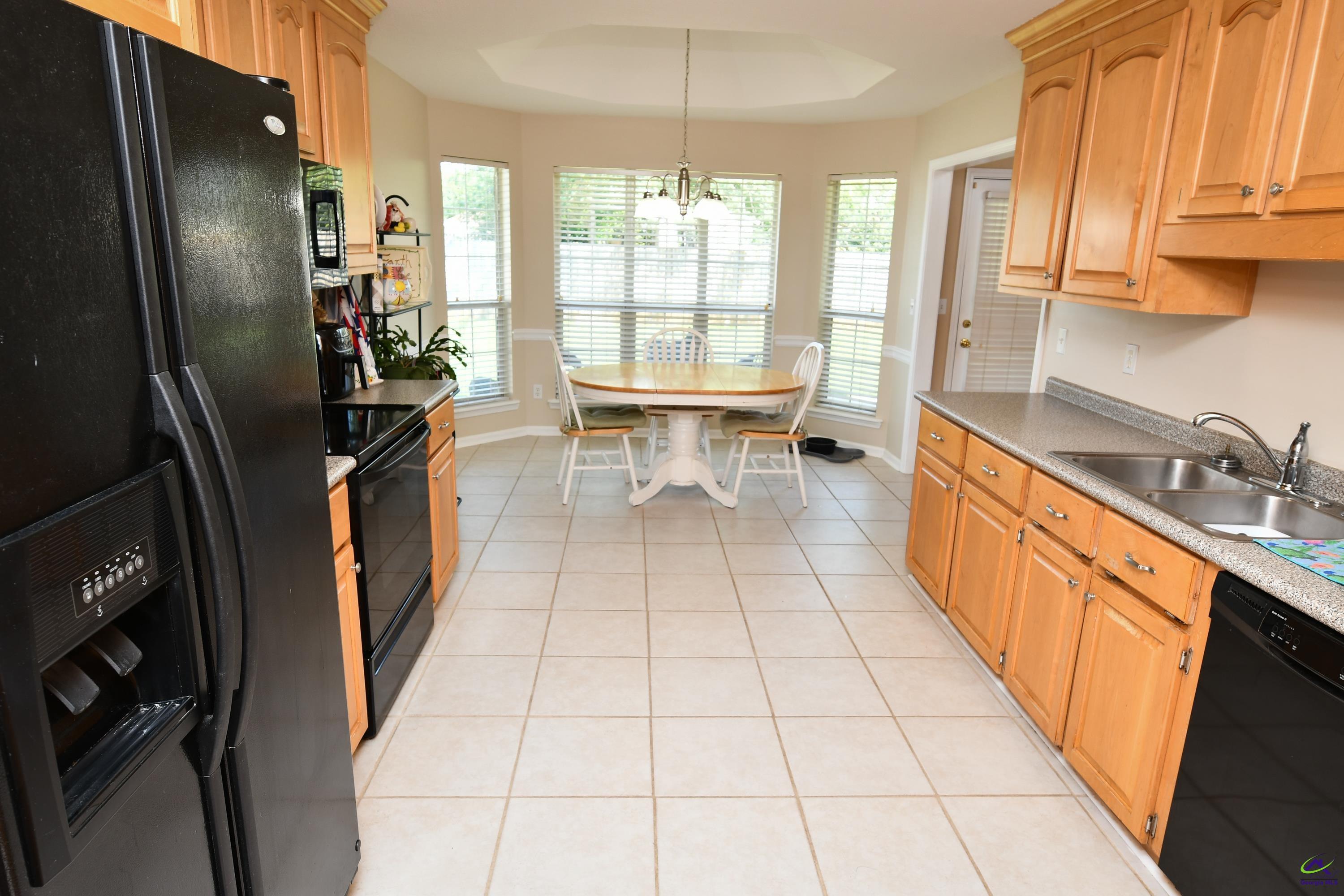 102 Mallard Pointe