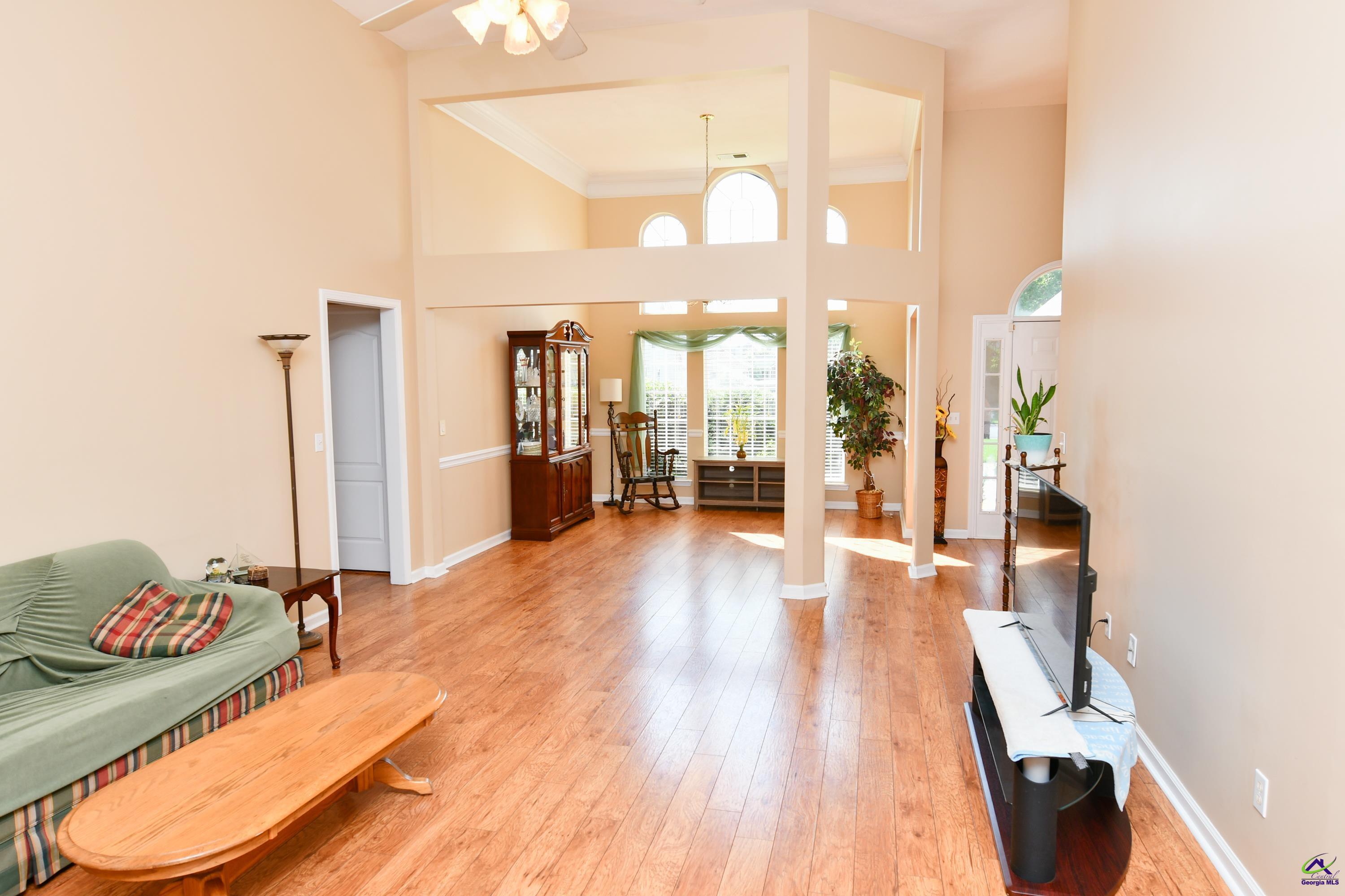 102 Mallard Pointe