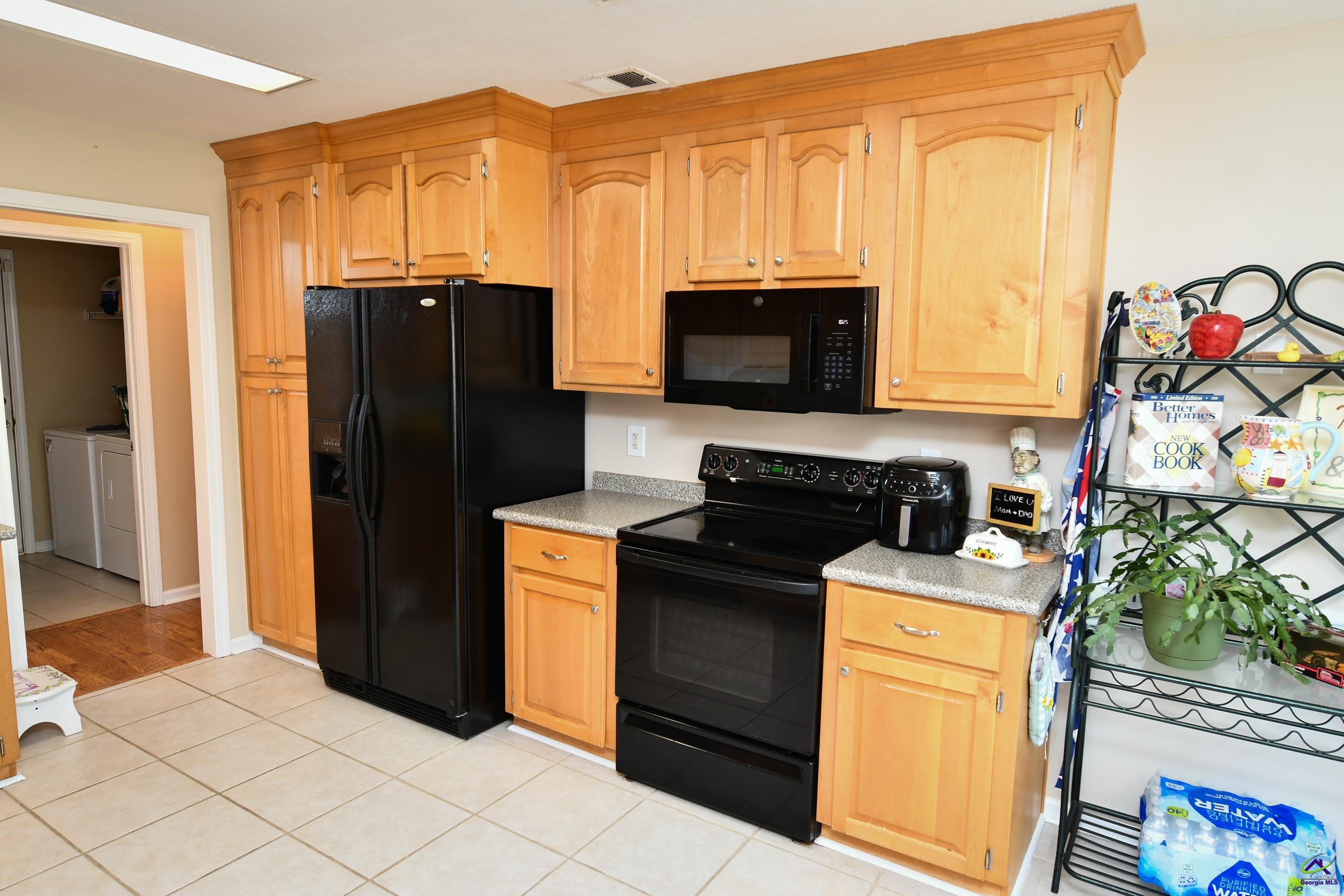102 Mallard Pointe
