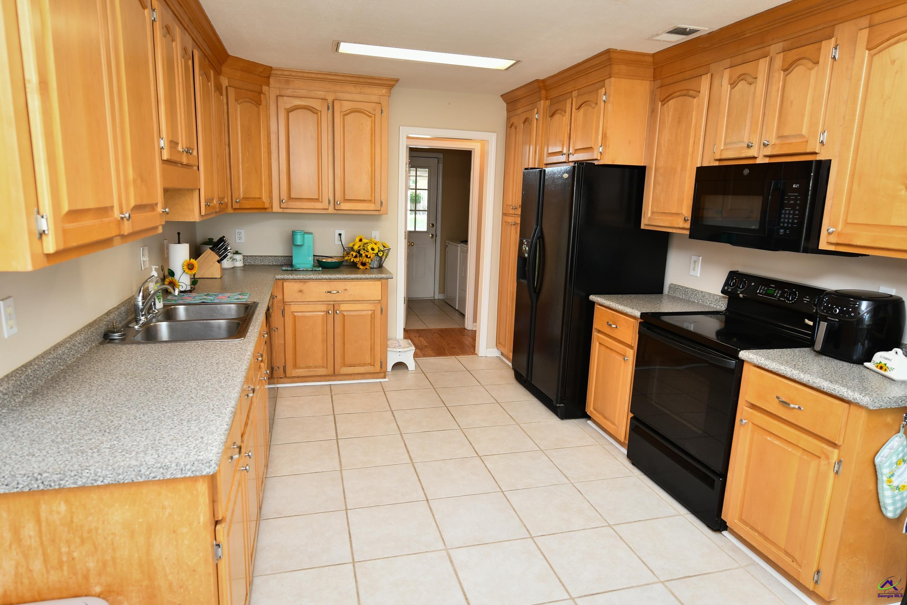 102 Mallard Pointe