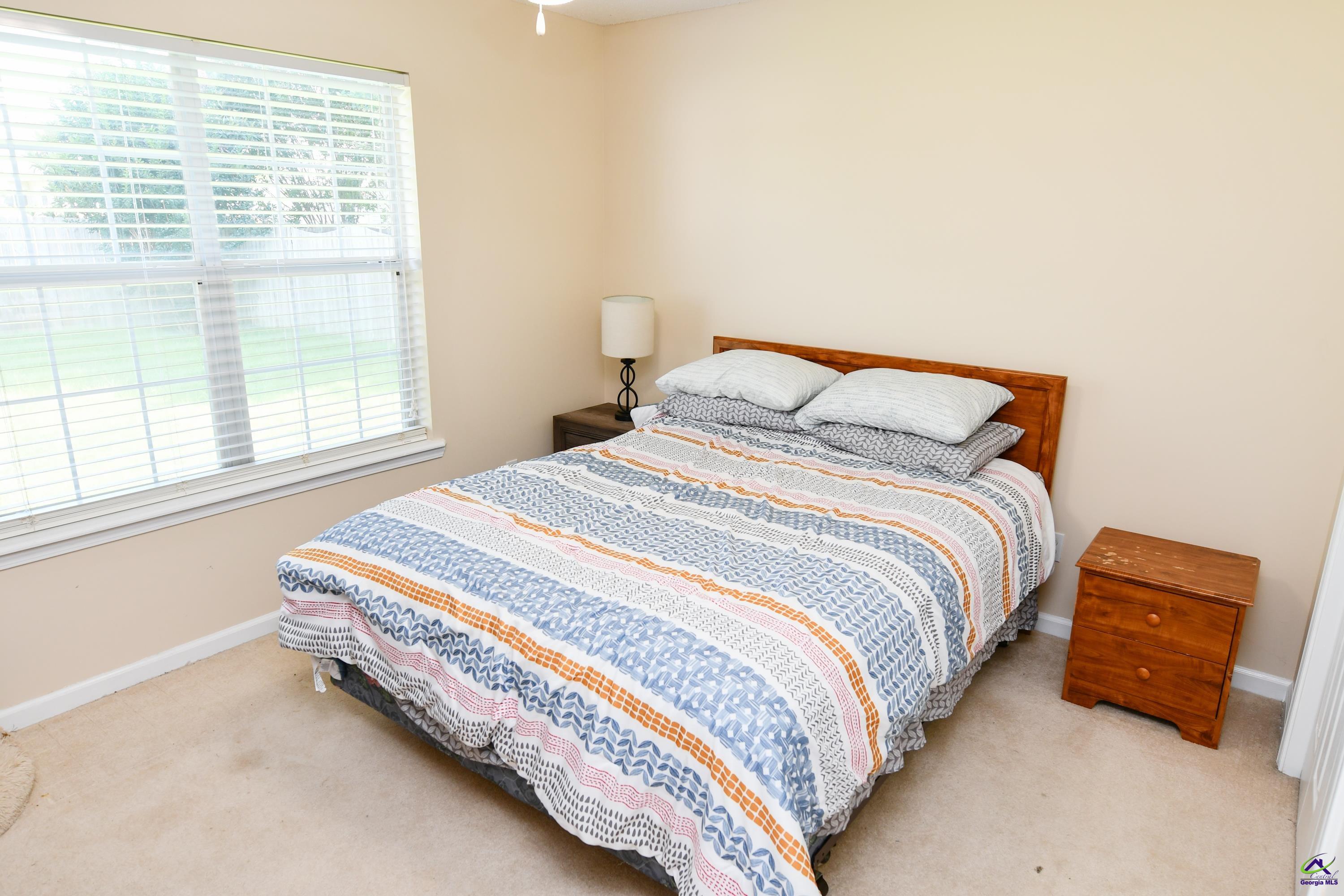 102 Mallard Pointe