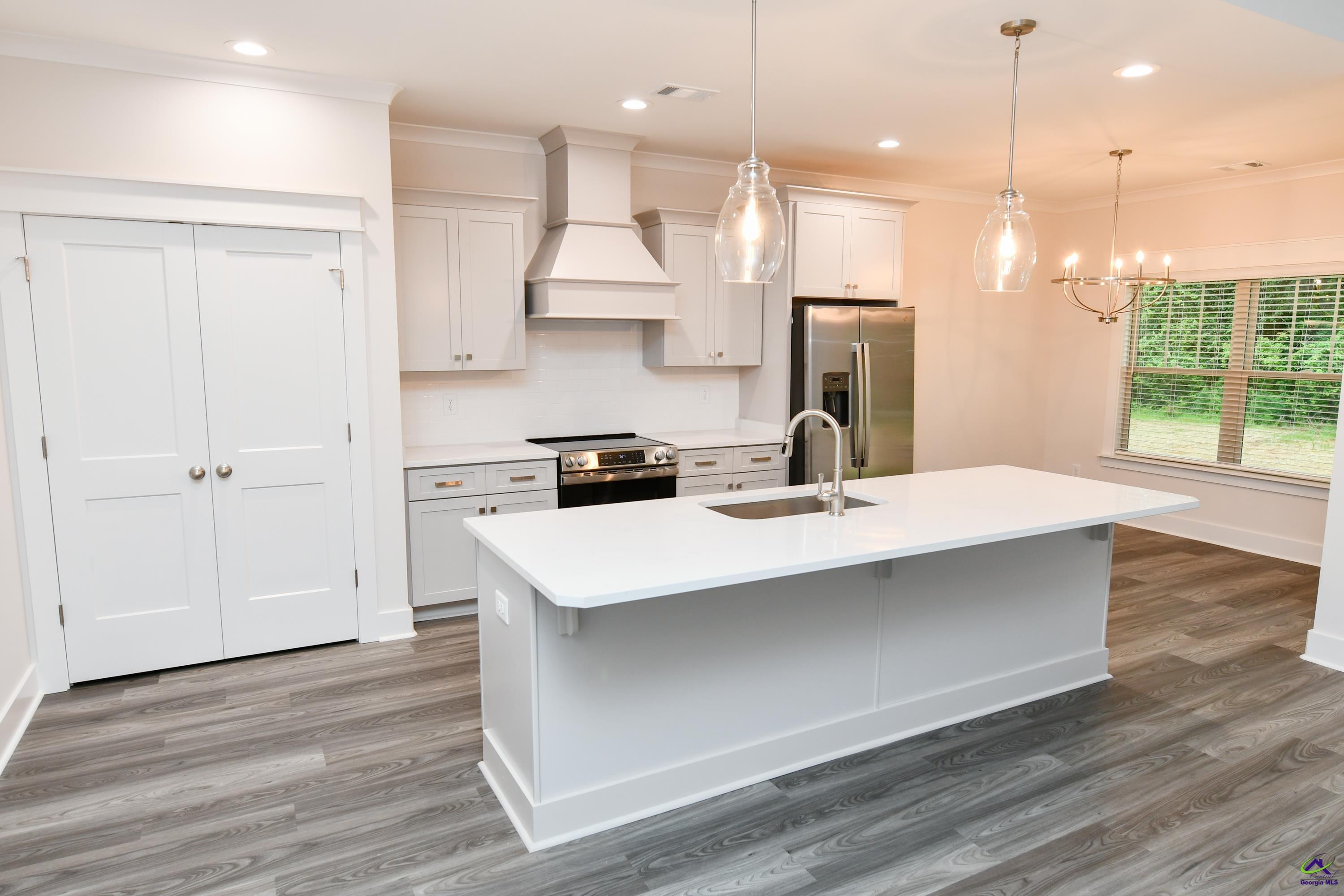 209 Willowbrook Lane