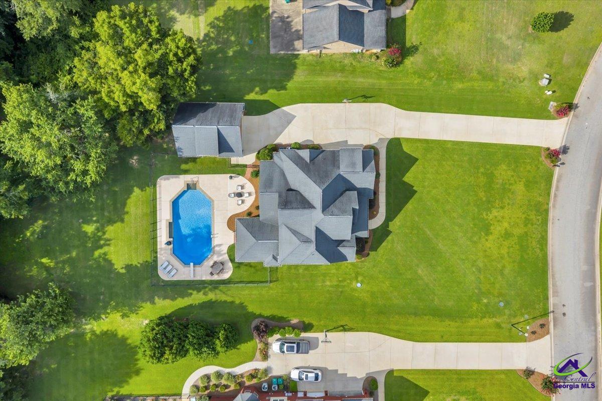 1035 Chattahoochee Drive