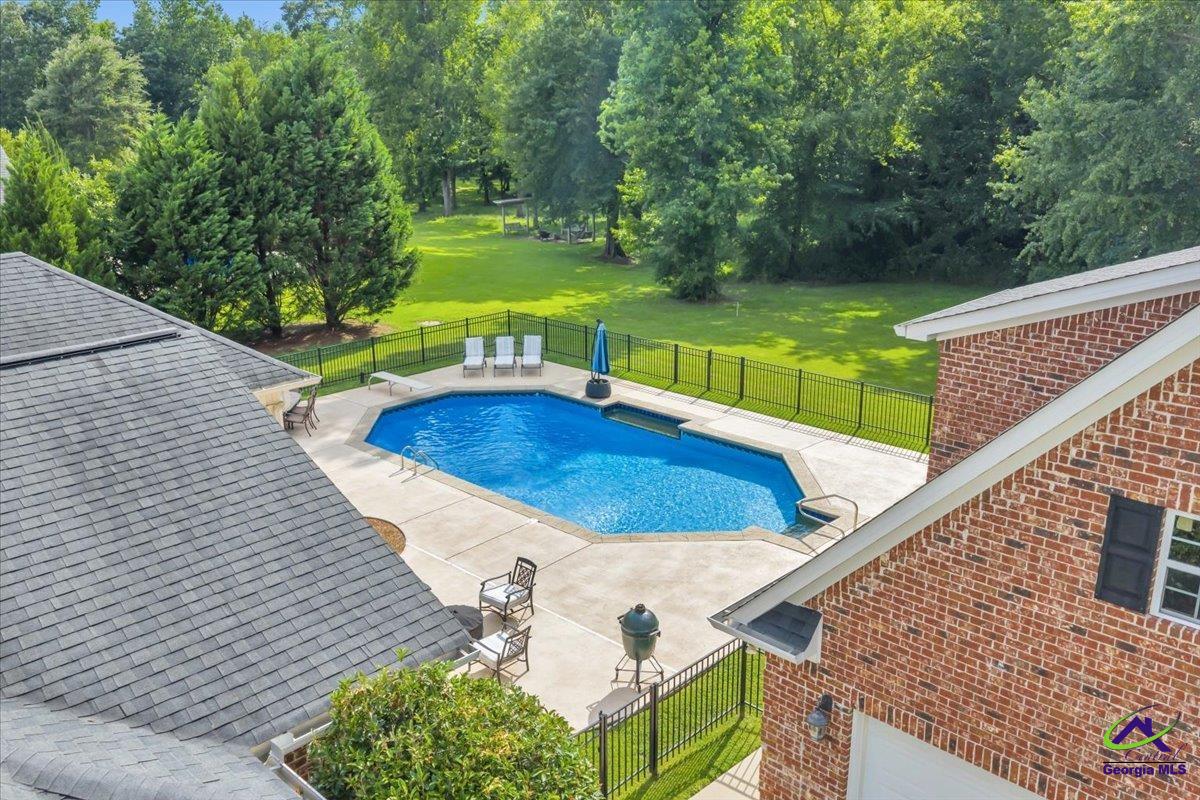 1035 Chattahoochee Drive