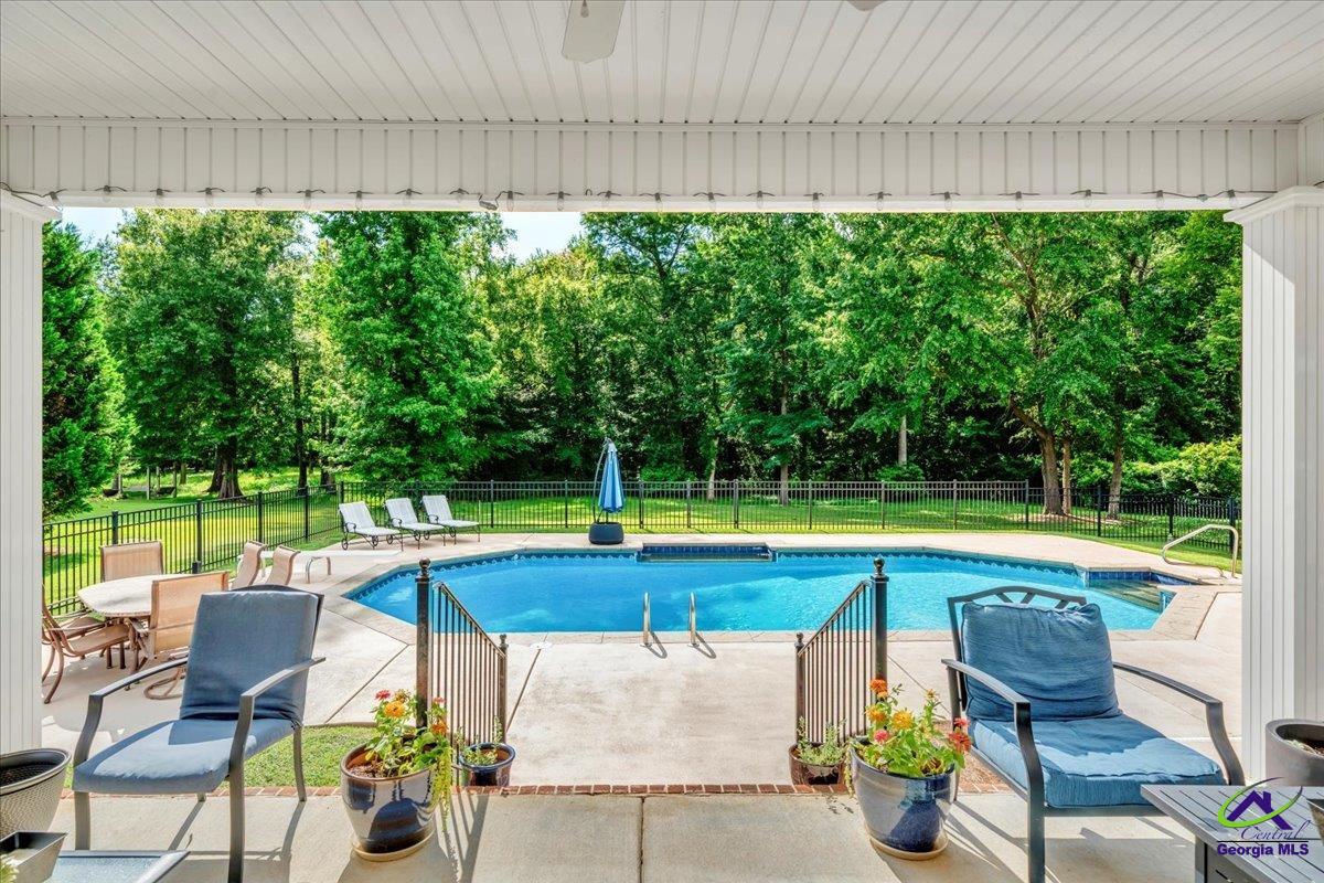 1035 Chattahoochee Drive