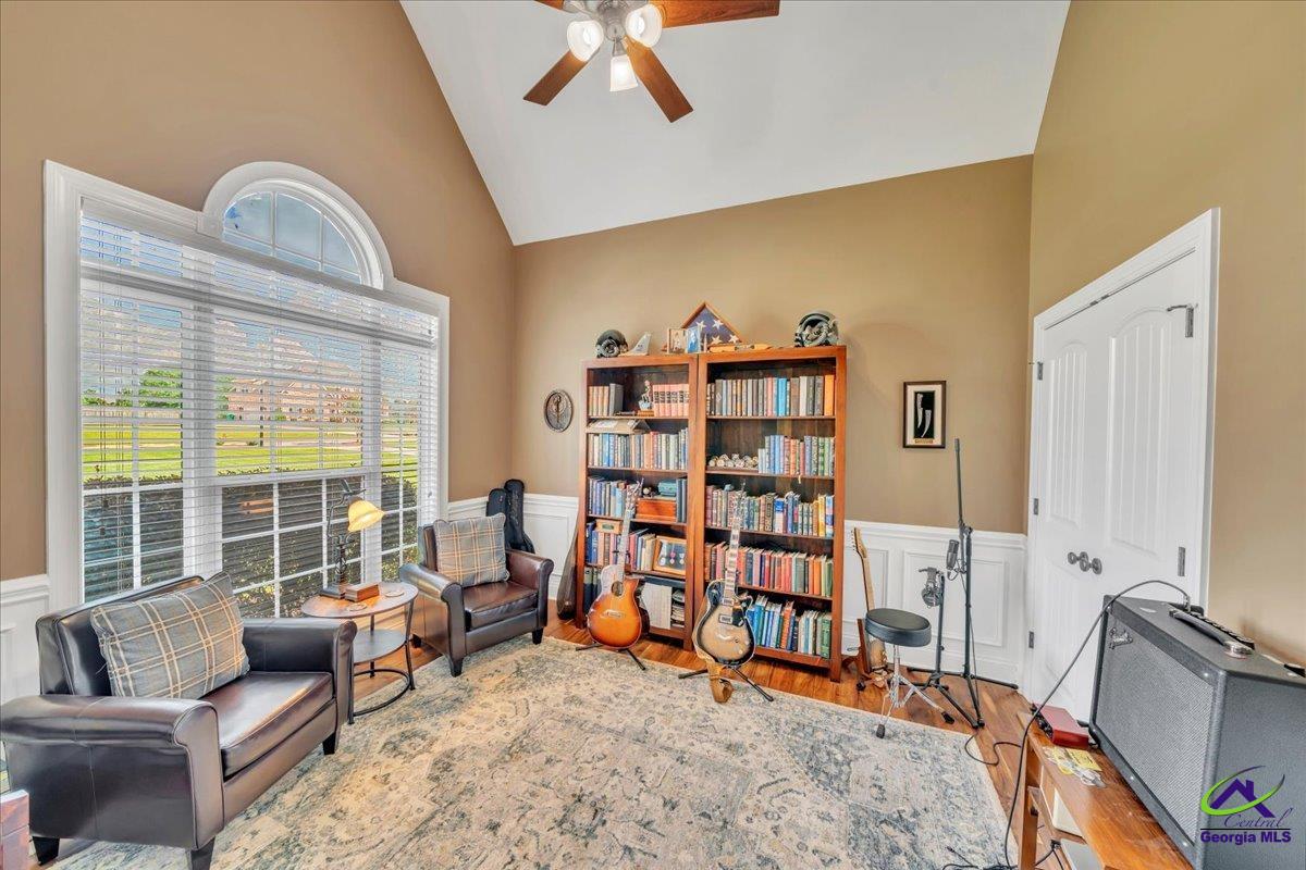 1035 Chattahoochee Drive