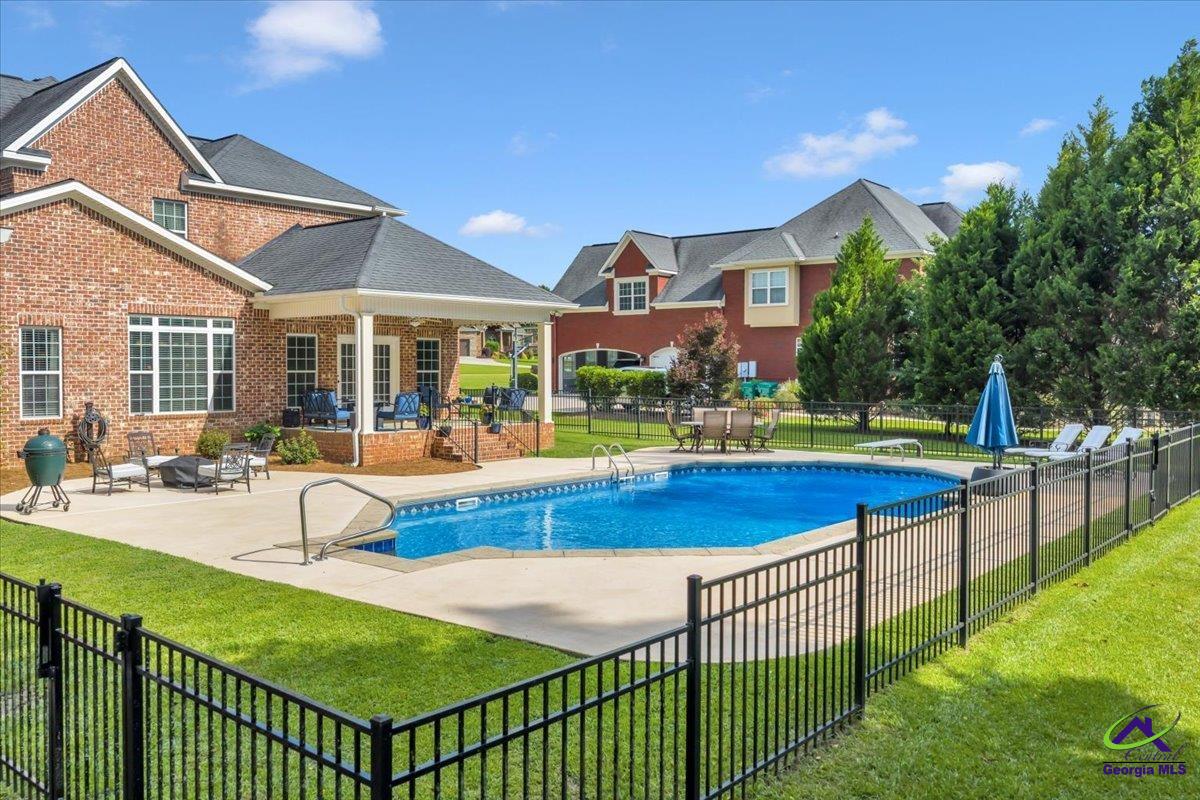 1035 Chattahoochee Drive
