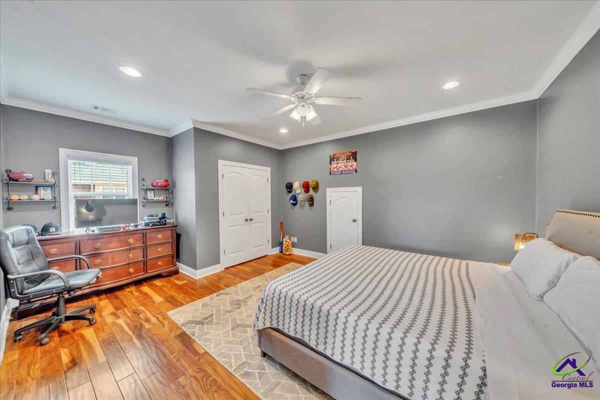 1035 Chattahoochee Drive