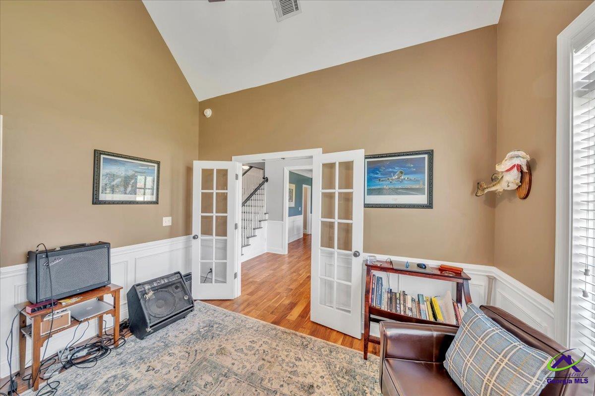 1035 Chattahoochee Drive