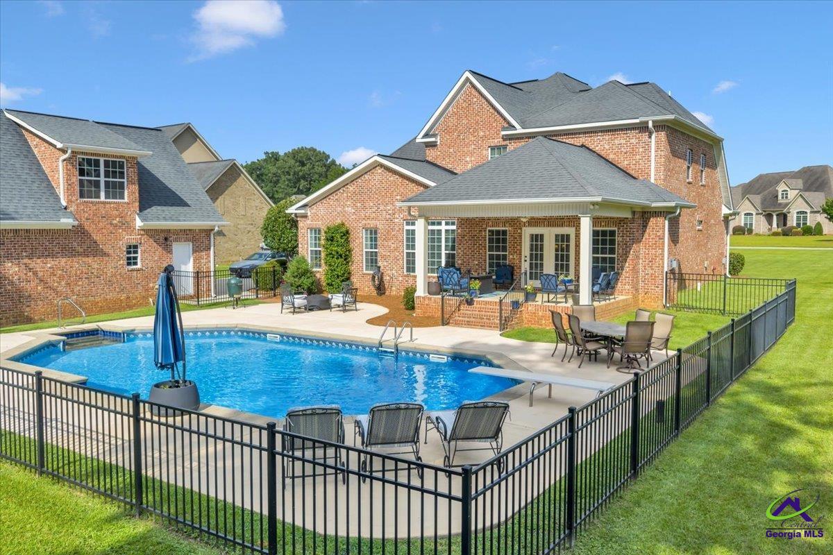 1035 Chattahoochee Drive