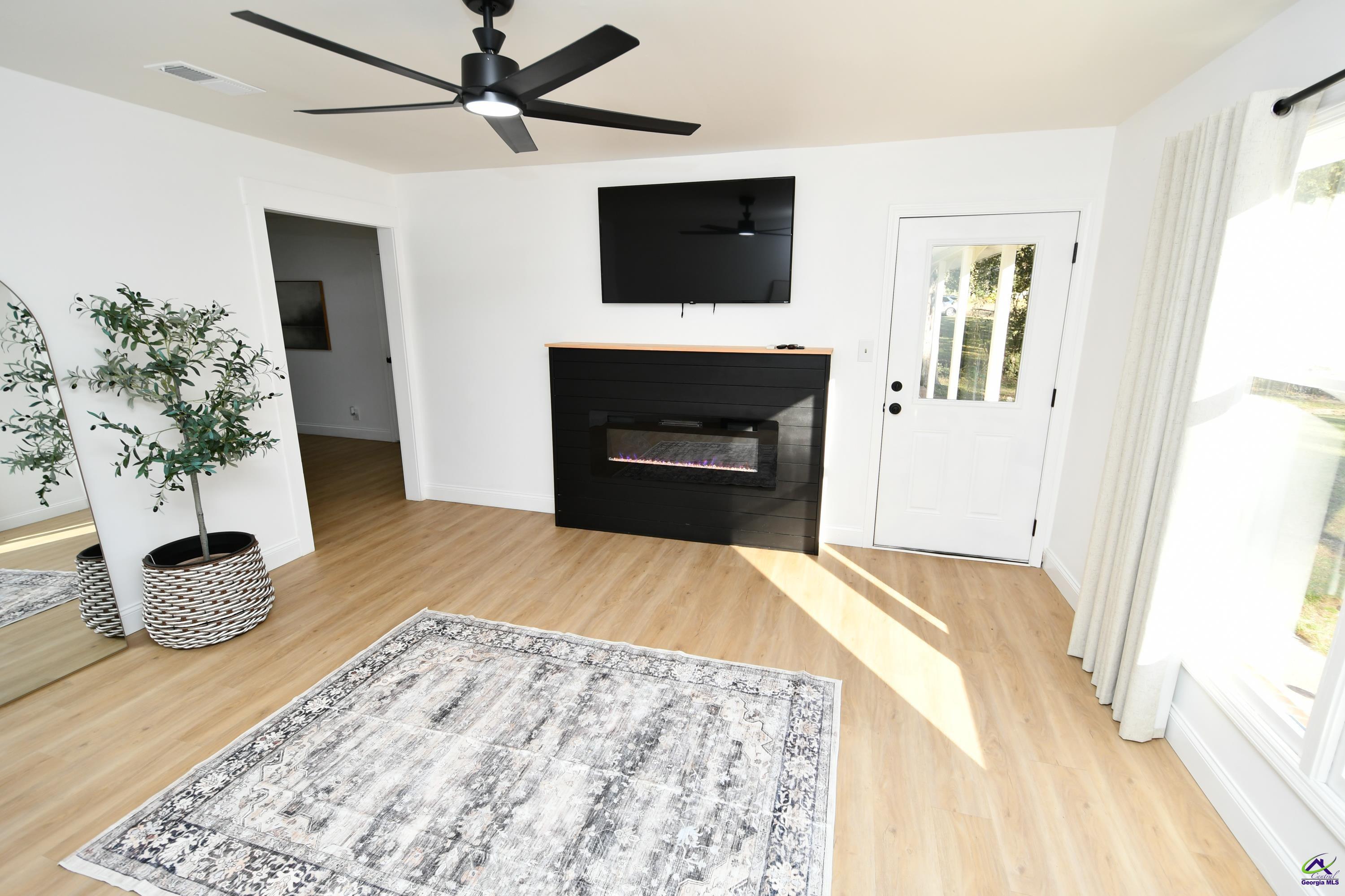 4285 Holly Hill Drive