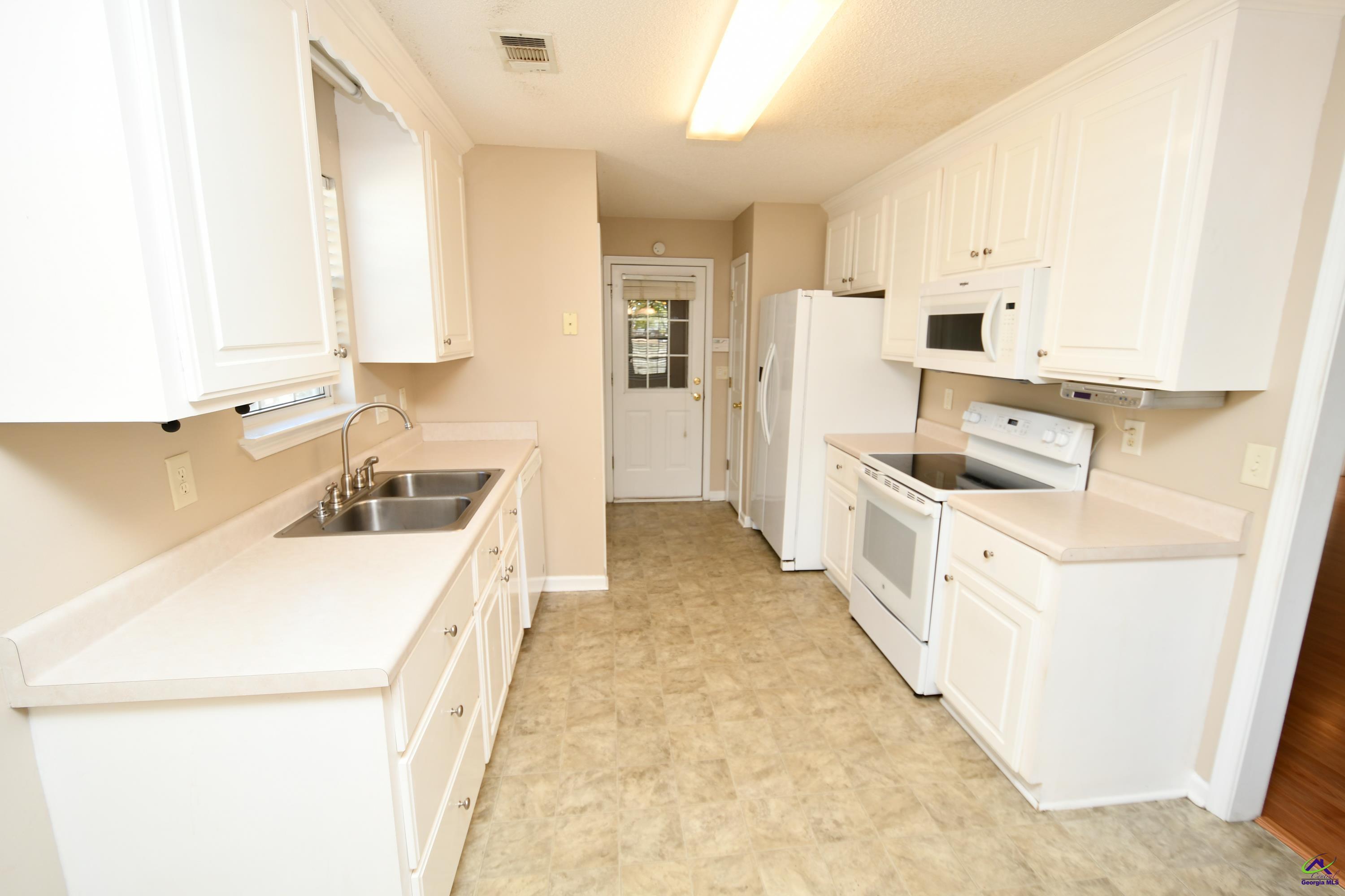 107 Dorothy Ct