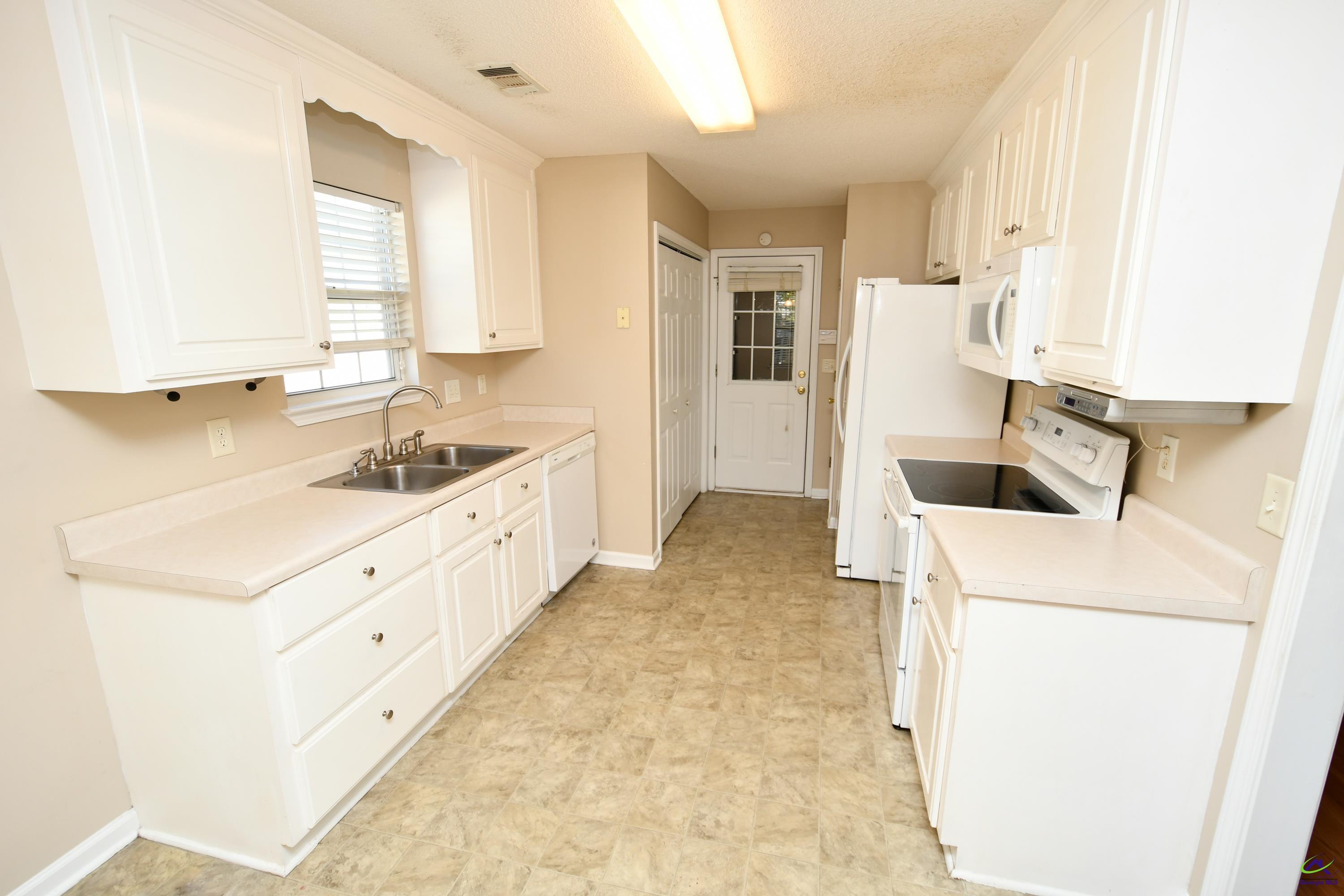 107 Dorothy Ct