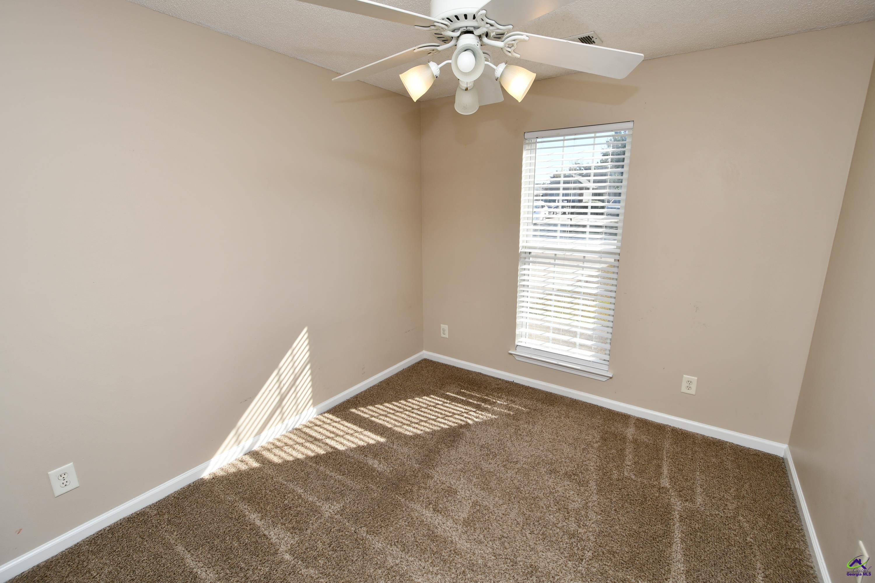 107 Dorothy Ct