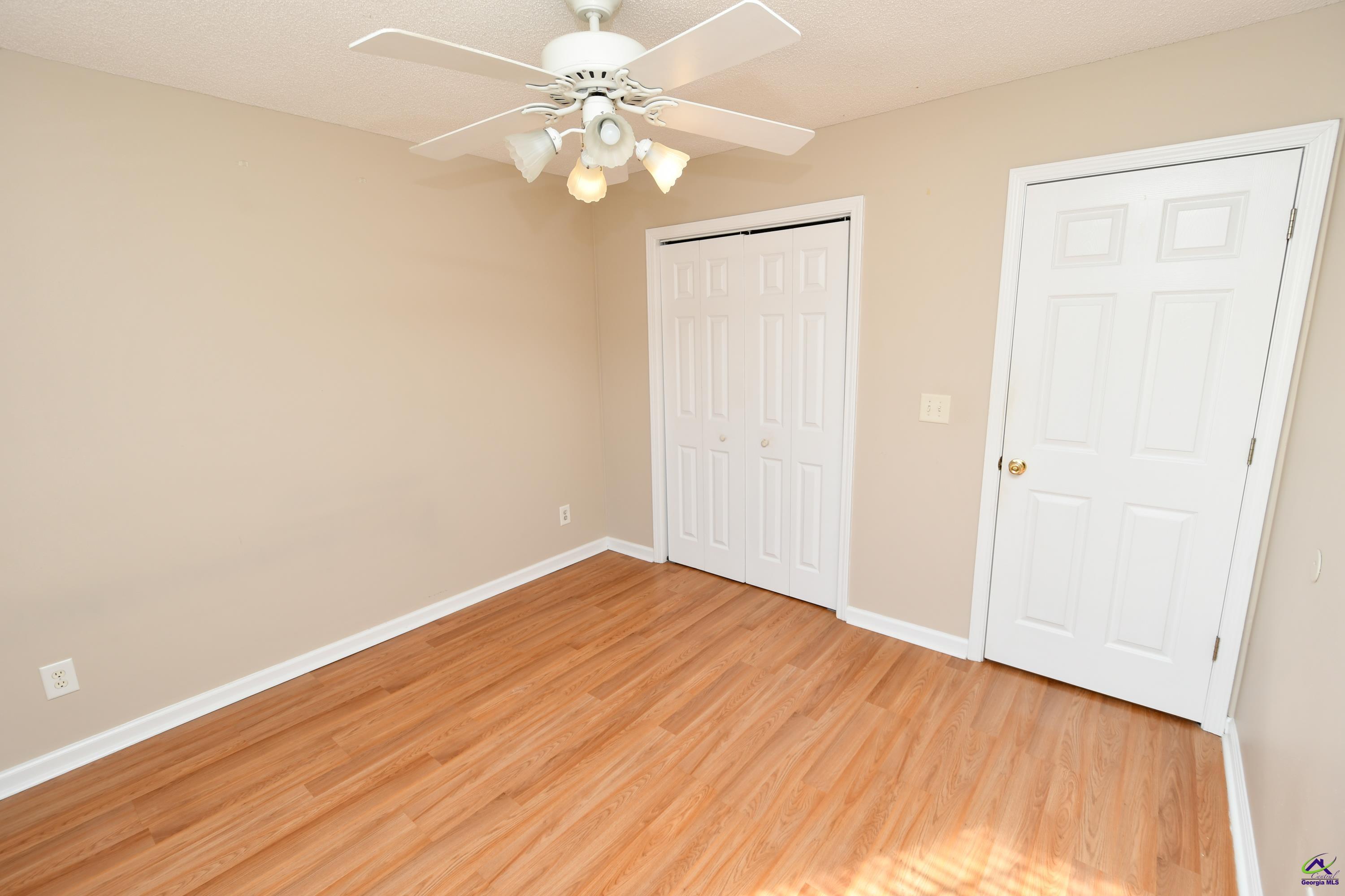 107 Dorothy Ct