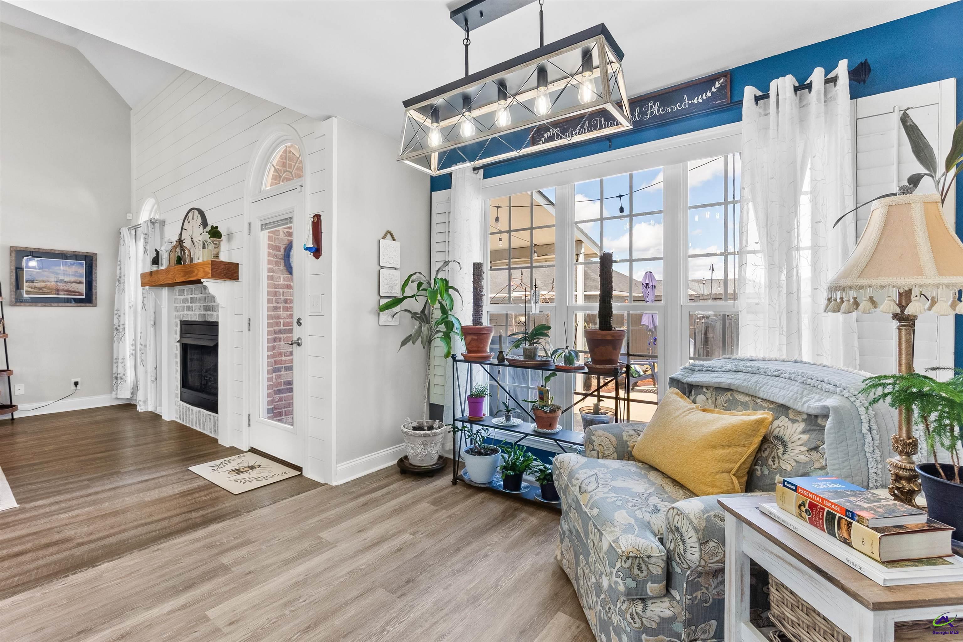 105 Sandy Springs Drive