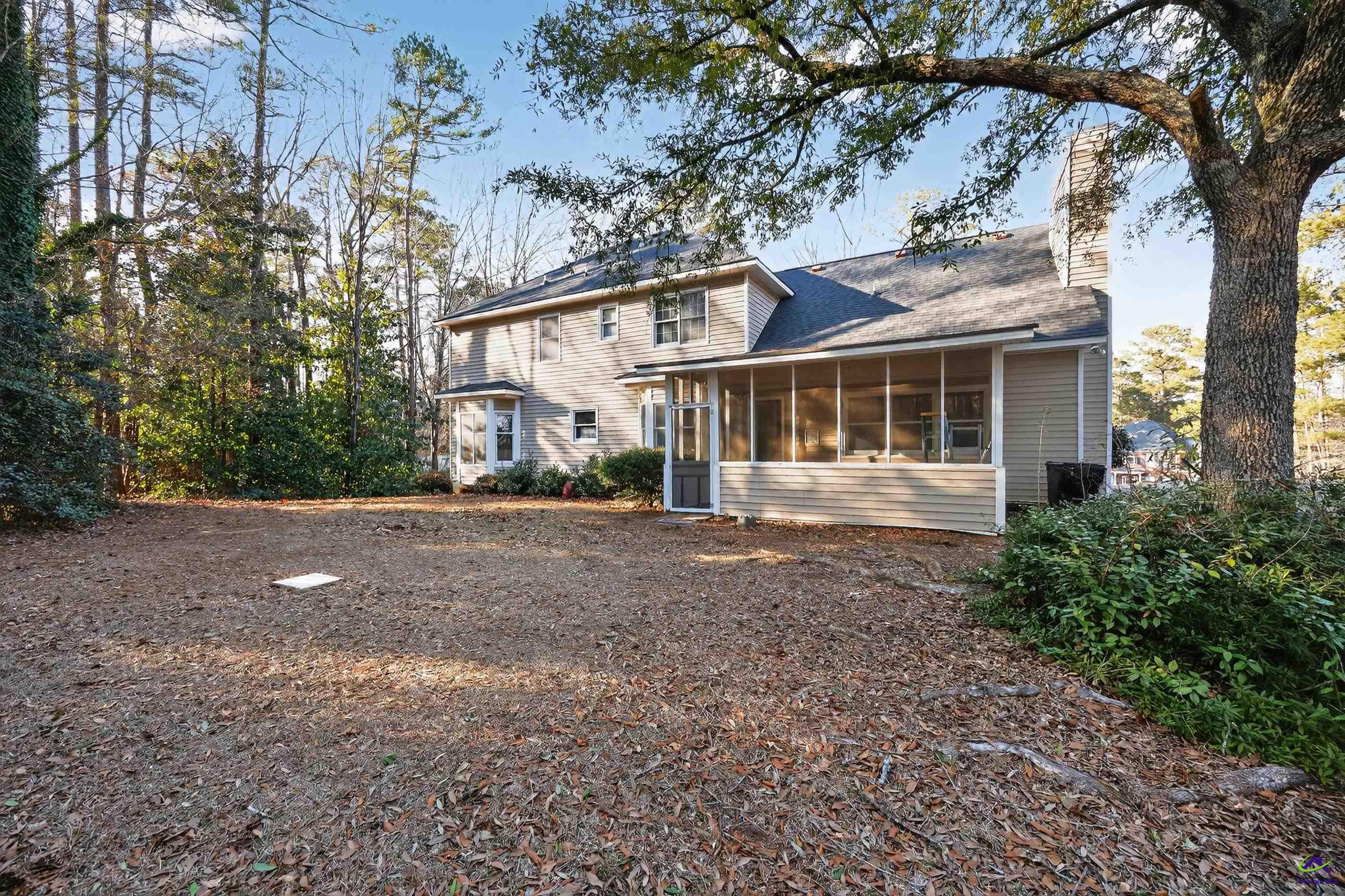 114 Nassau Ct