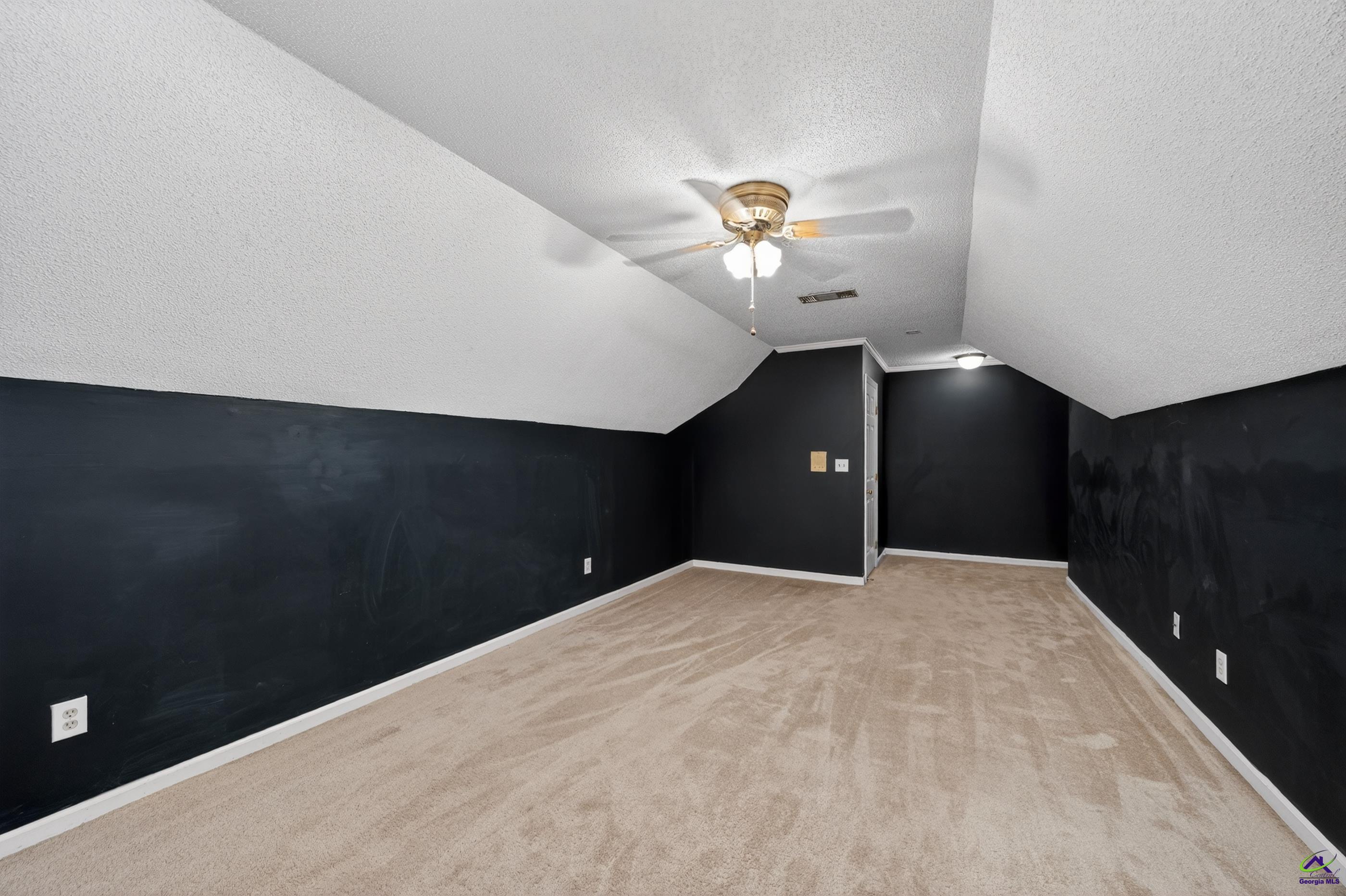114 Nassau Ct