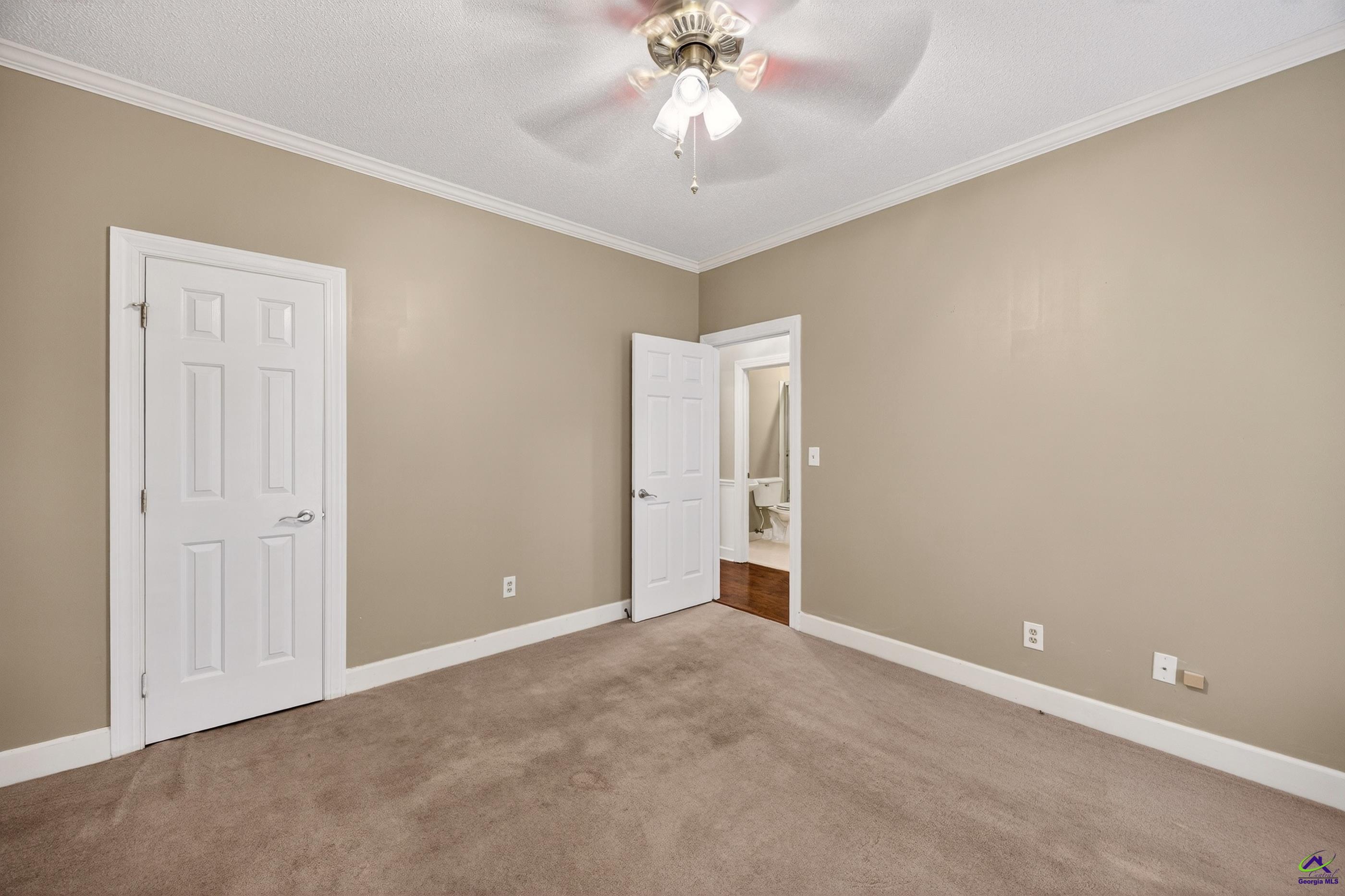 114 Nassau Ct
