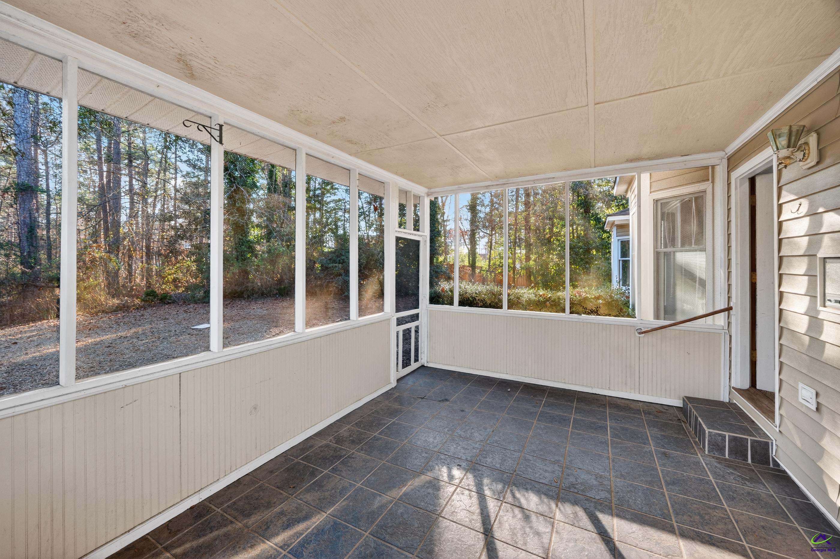 114 Nassau Ct