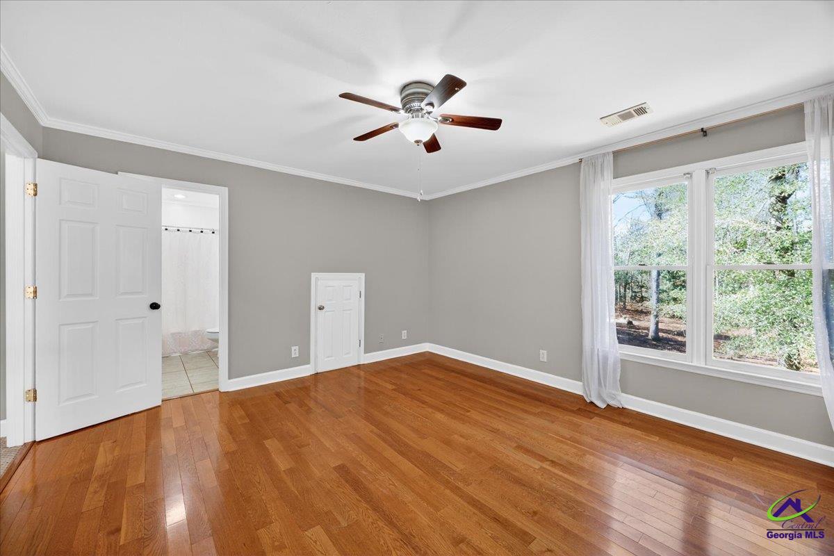 212 Falcon Crest