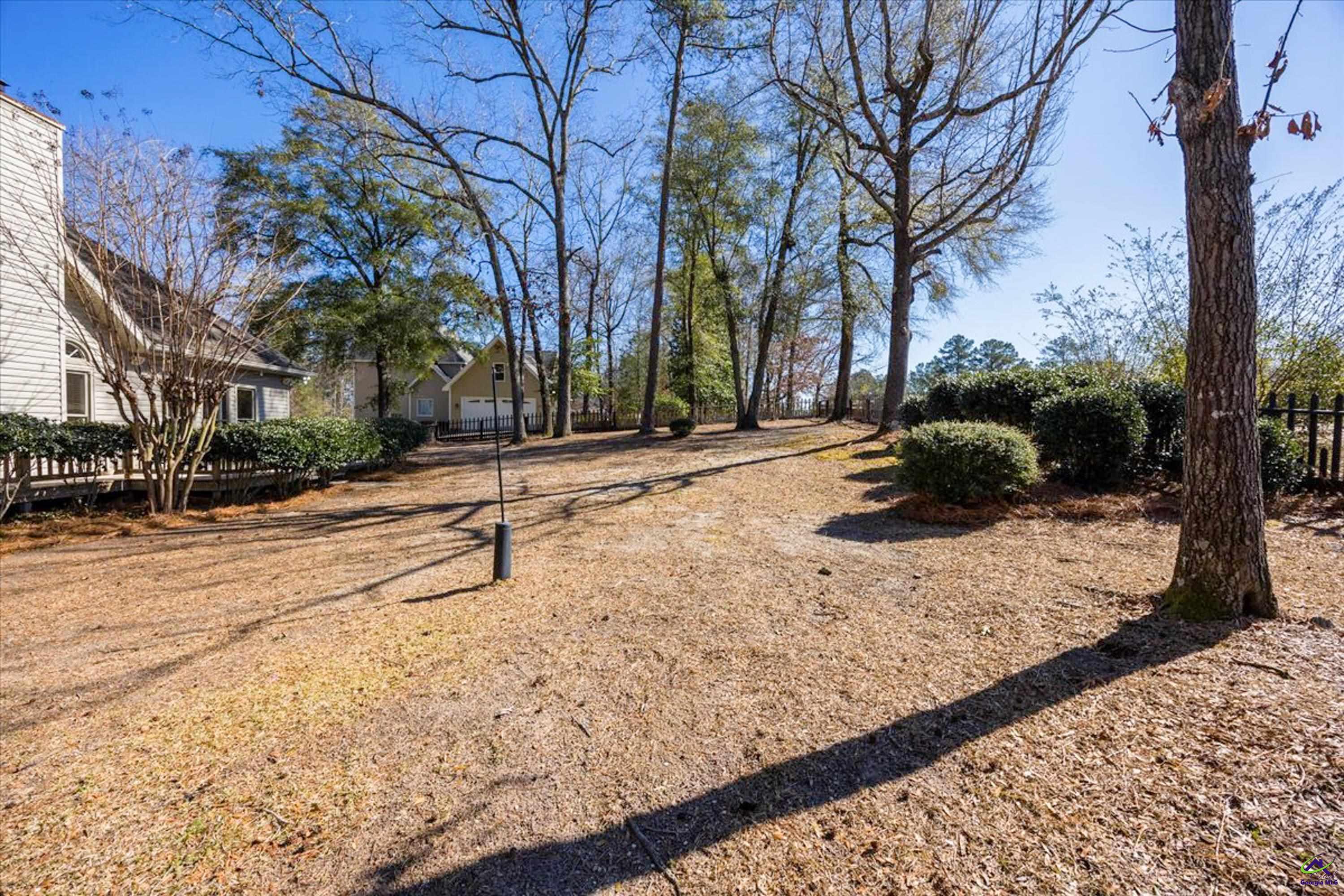 212 Falcon Crest