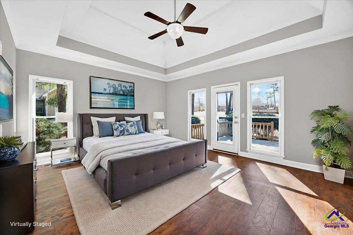 212 Falcon Crest