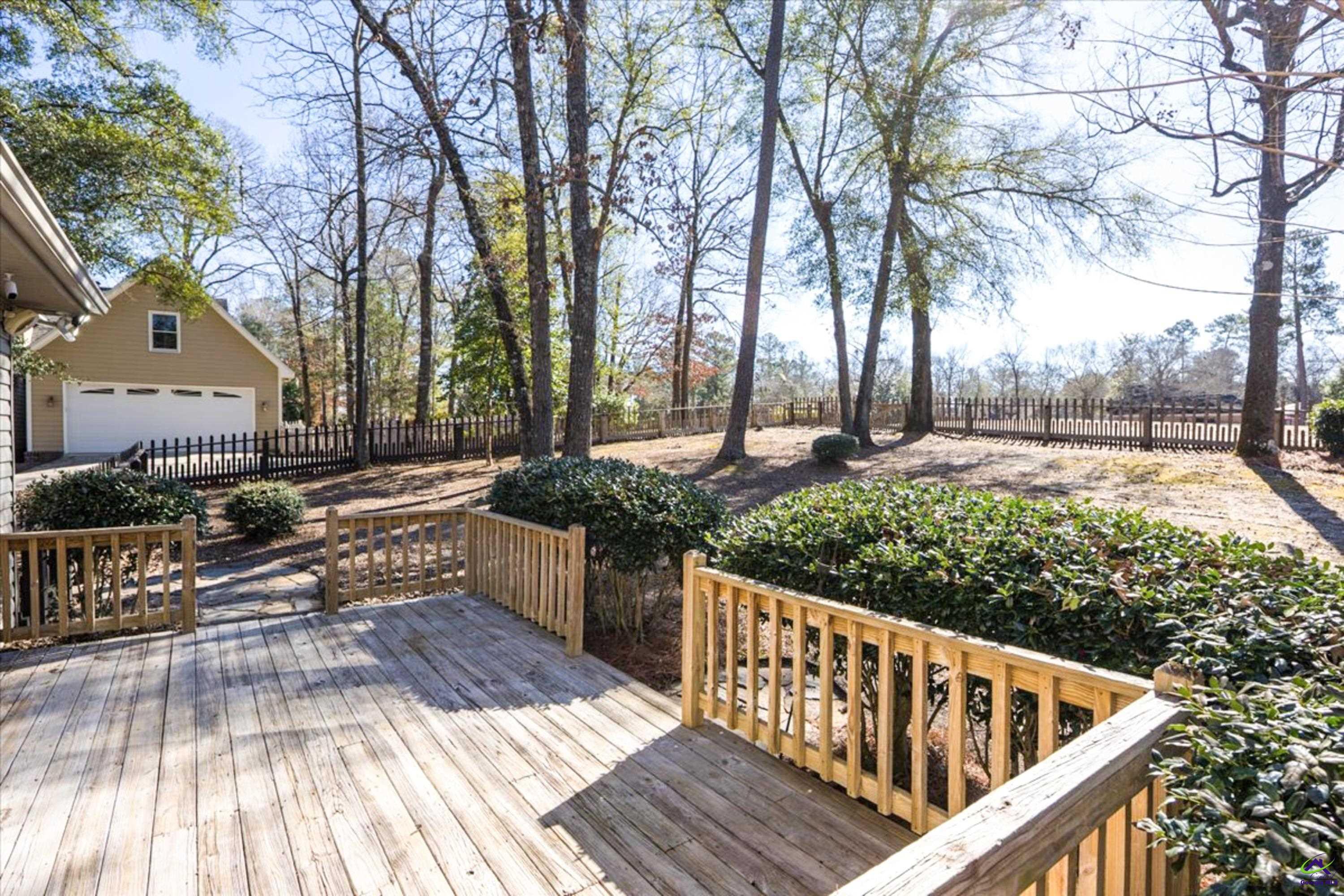 212 Falcon Crest