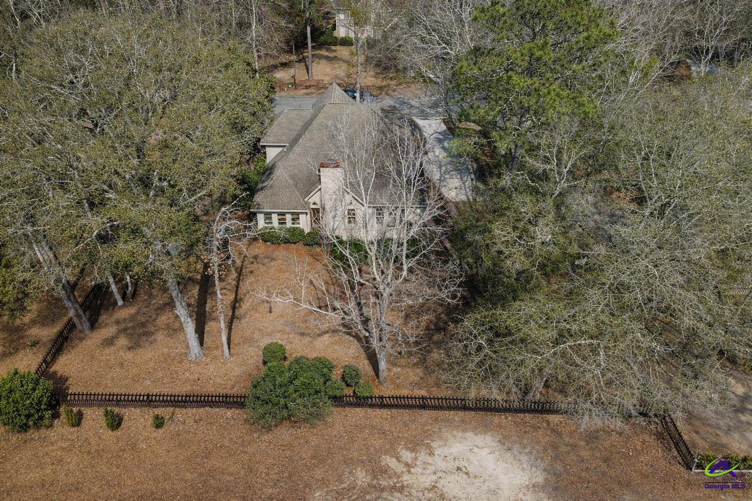 212 Falcon Crest