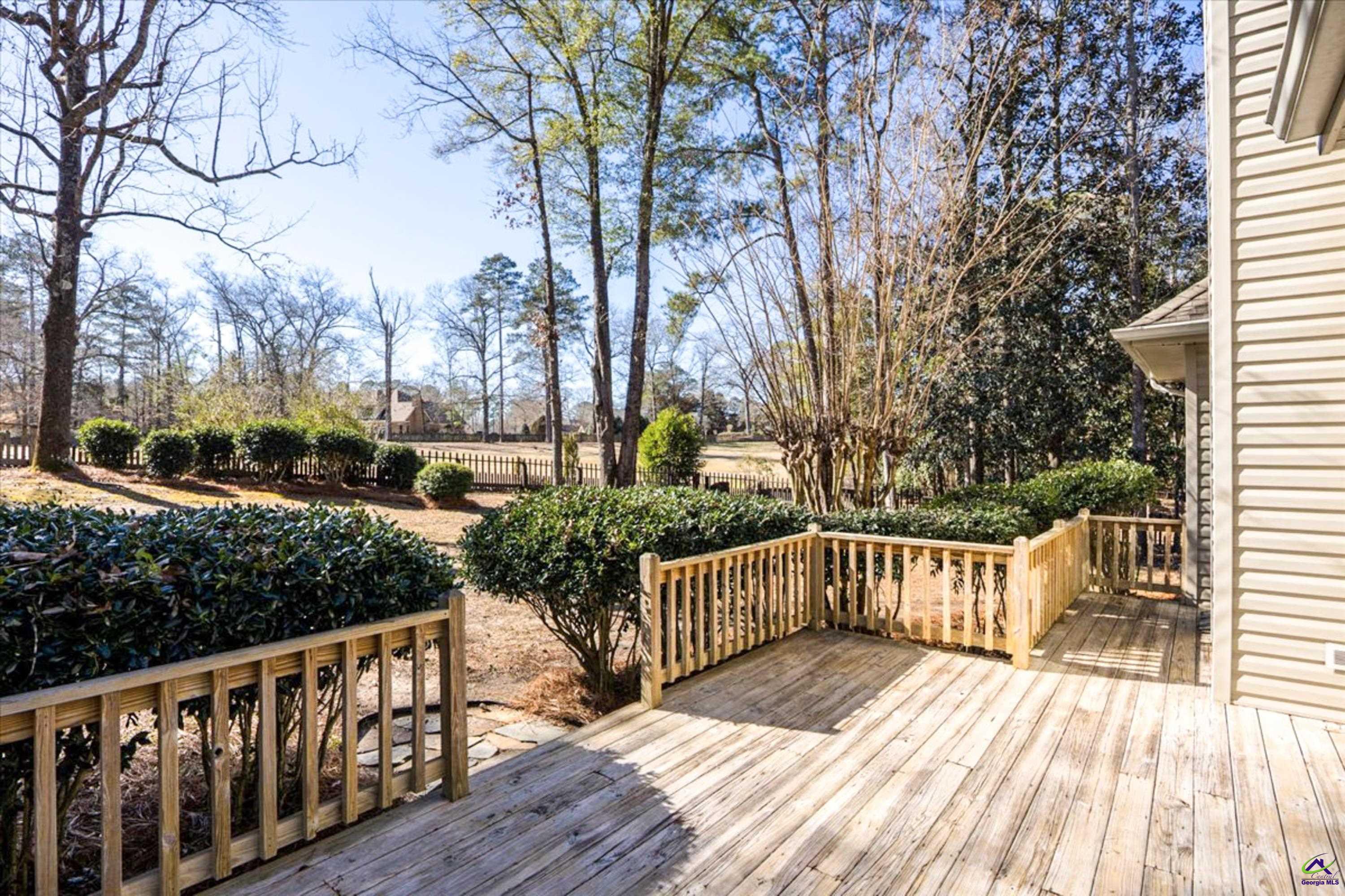 212 Falcon Crest