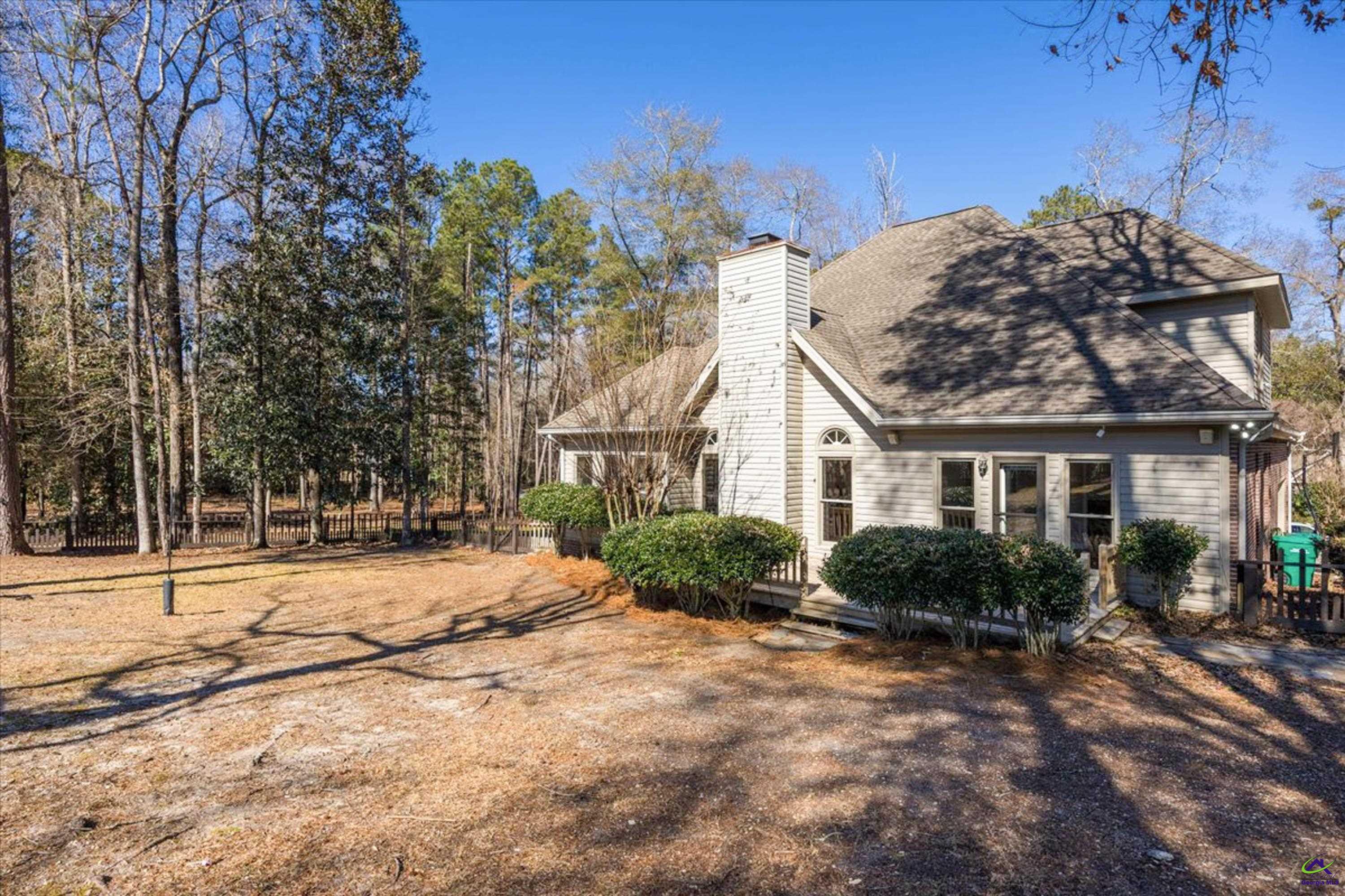 212 Falcon Crest