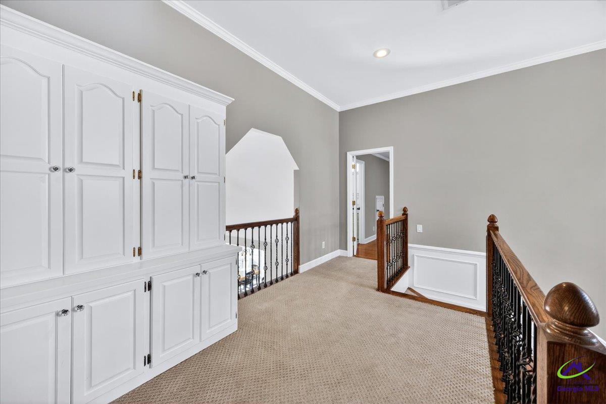212 Falcon Crest