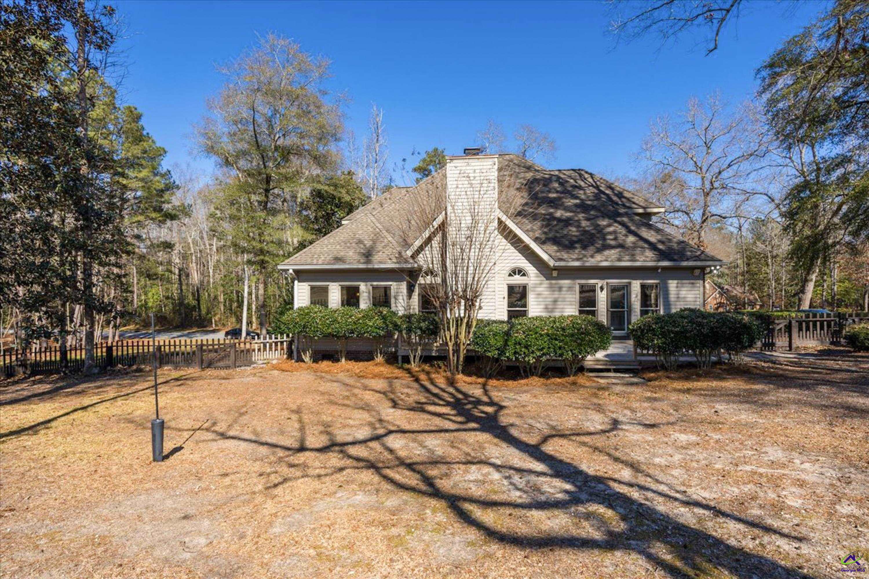 212 Falcon Crest