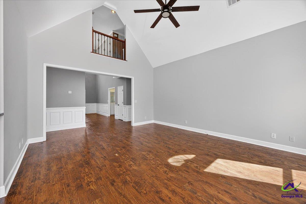 212 Falcon Crest
