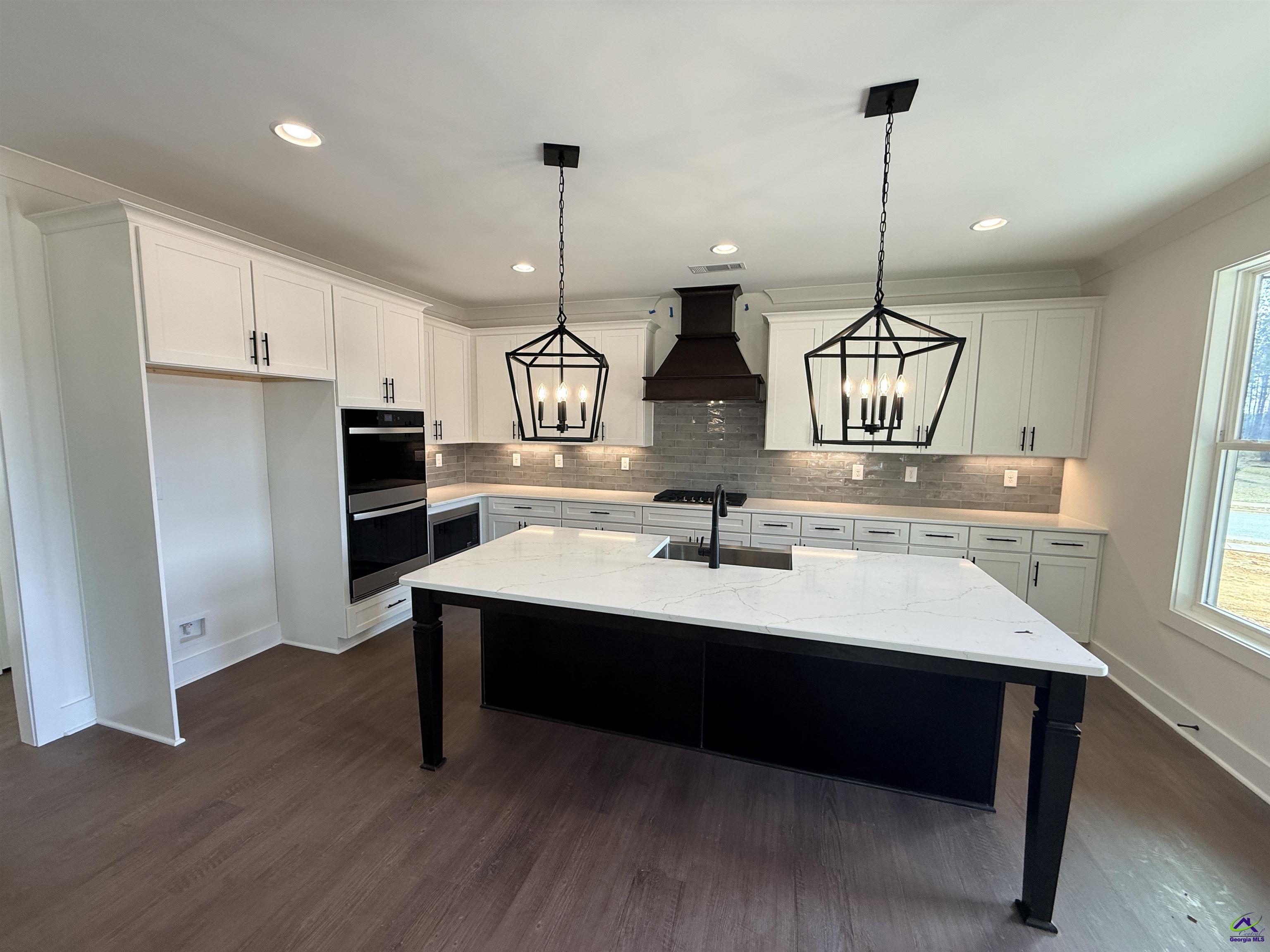 312 Clover Pass