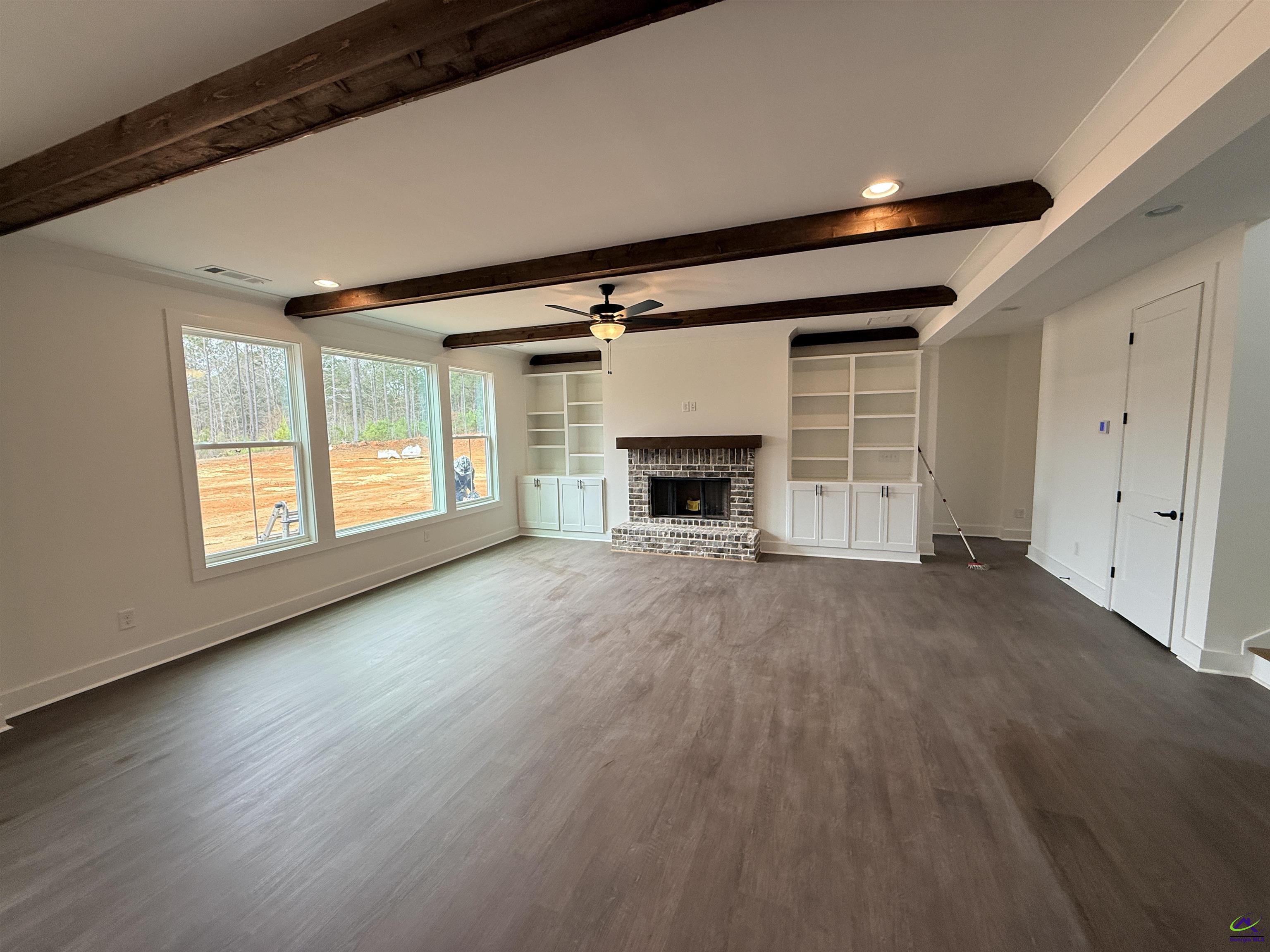 312 Clover Pass