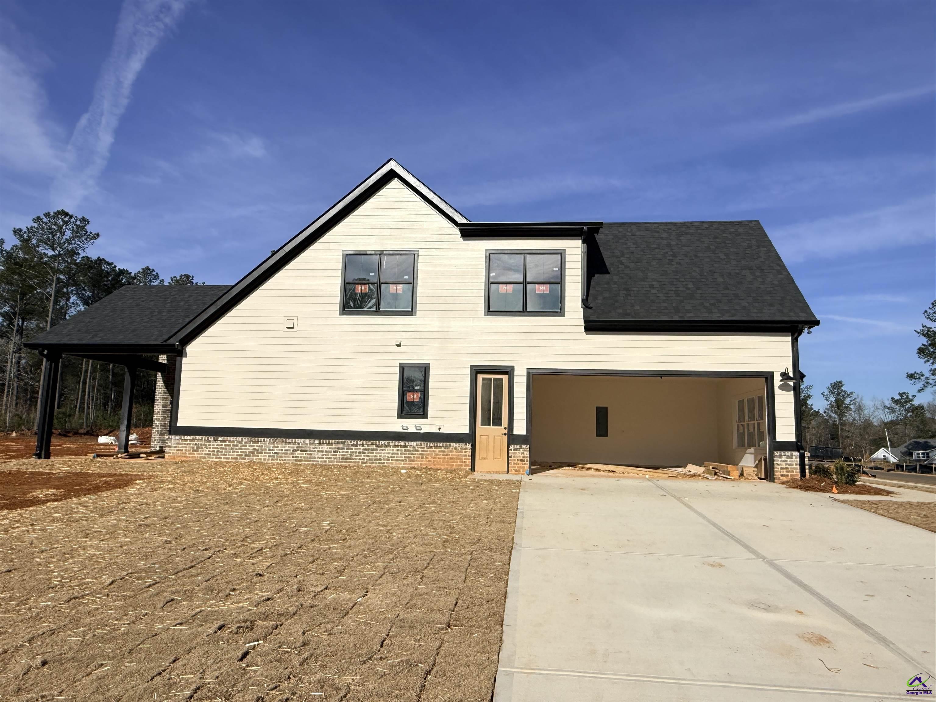 312 Clover Pass